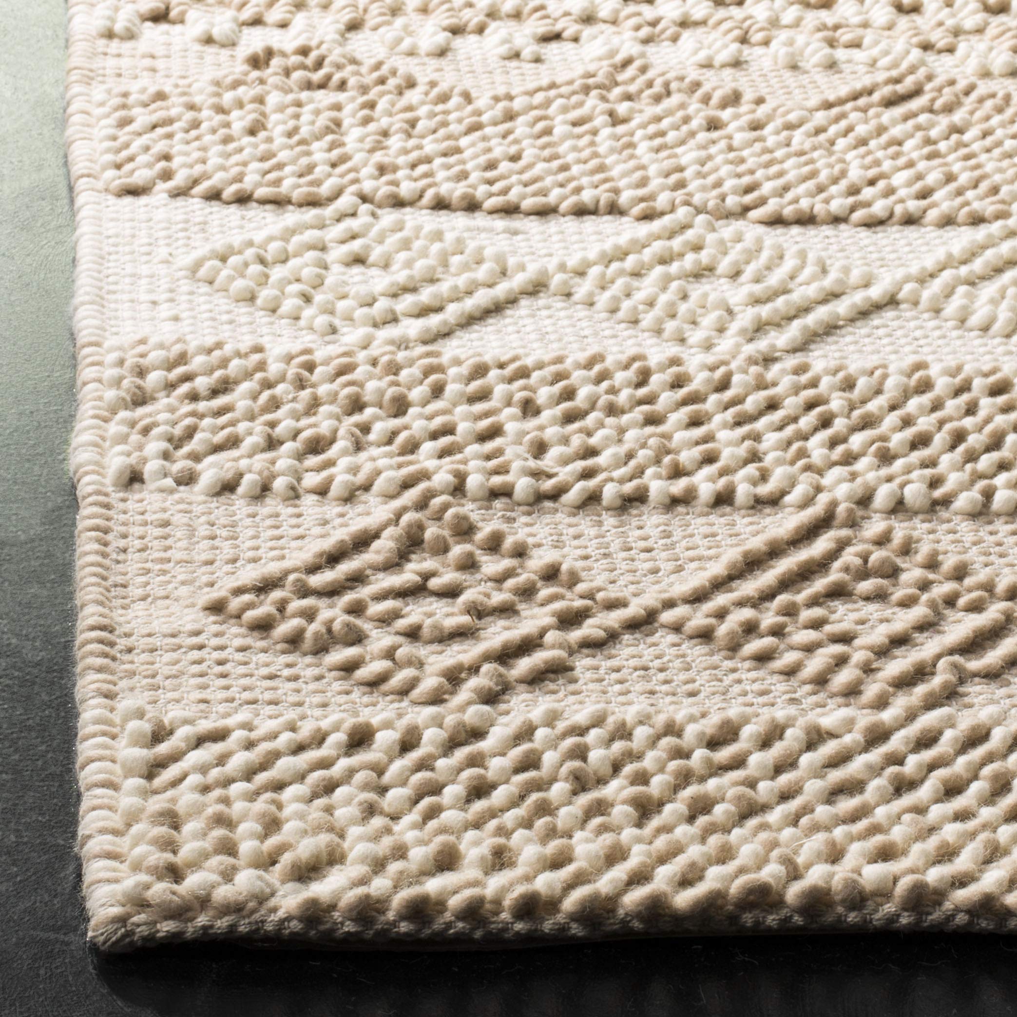 SAFAVIEH Natura Collection 9' Square Beige/Ivory NAT102B Handmade Moroccan Boho Tribal Wool & Cotton Area Rug for Living Room, Dining Room, Bedroom - Soft & Durable Floor Covering for Home Decor