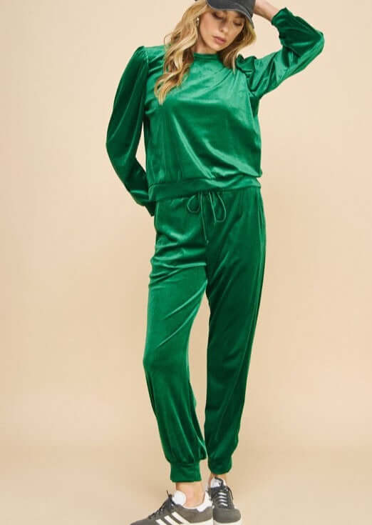 Stylish Velour Tracksuit for Women - Soft & Comfortable Jogging Outfit - Perfect for Lounge Wear, Gym, and Casual Fashion | Final Sale Clearance