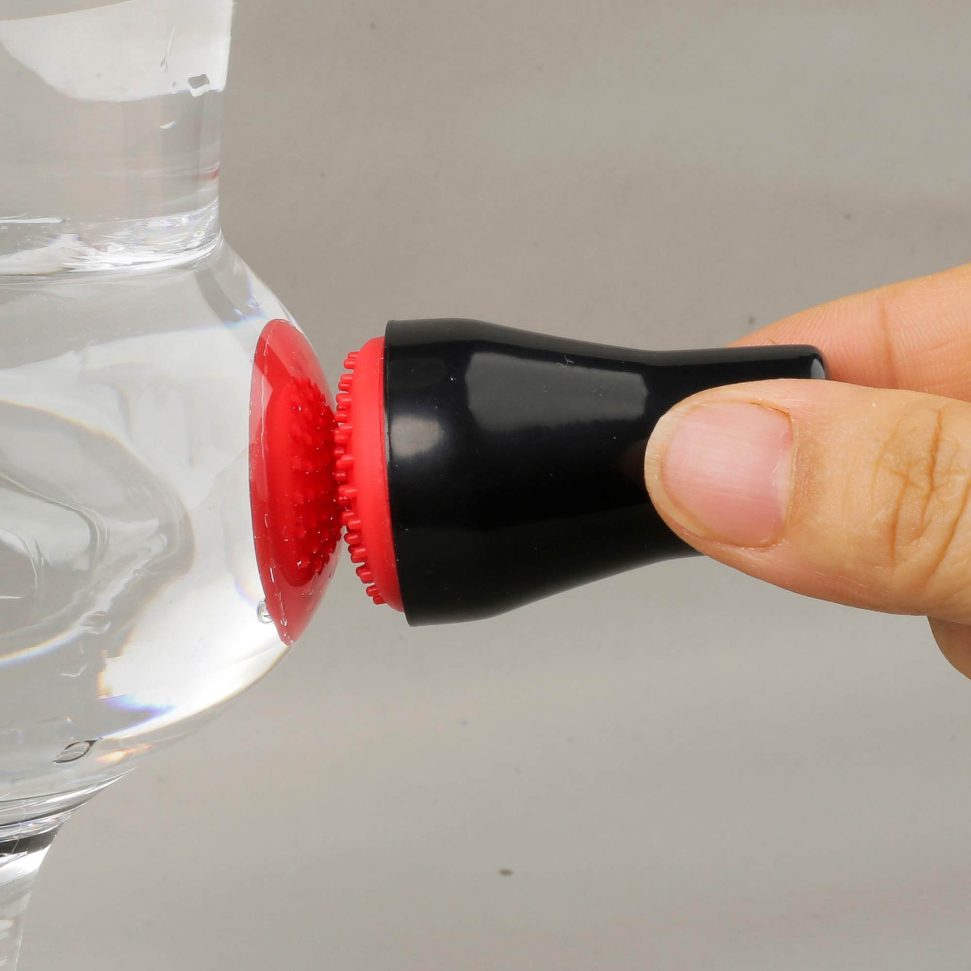 2PCs Magnetic Scrubber - Scratch-Free Glass Cleaner for Bottles, Tanks & Vases