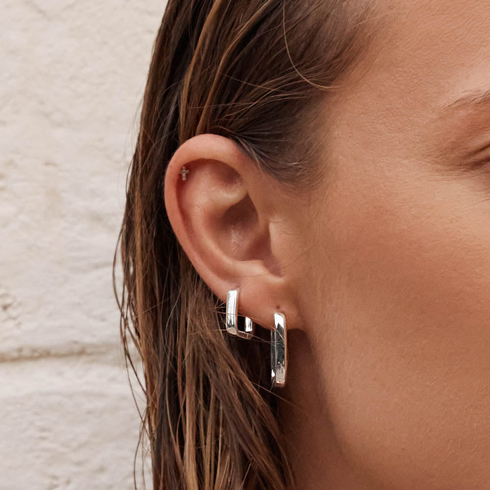 Mini Silver Paperclip Earrings - Trendy & Dainty Jewelry for Women - Perfect for Everyday Wear & Gift Giving