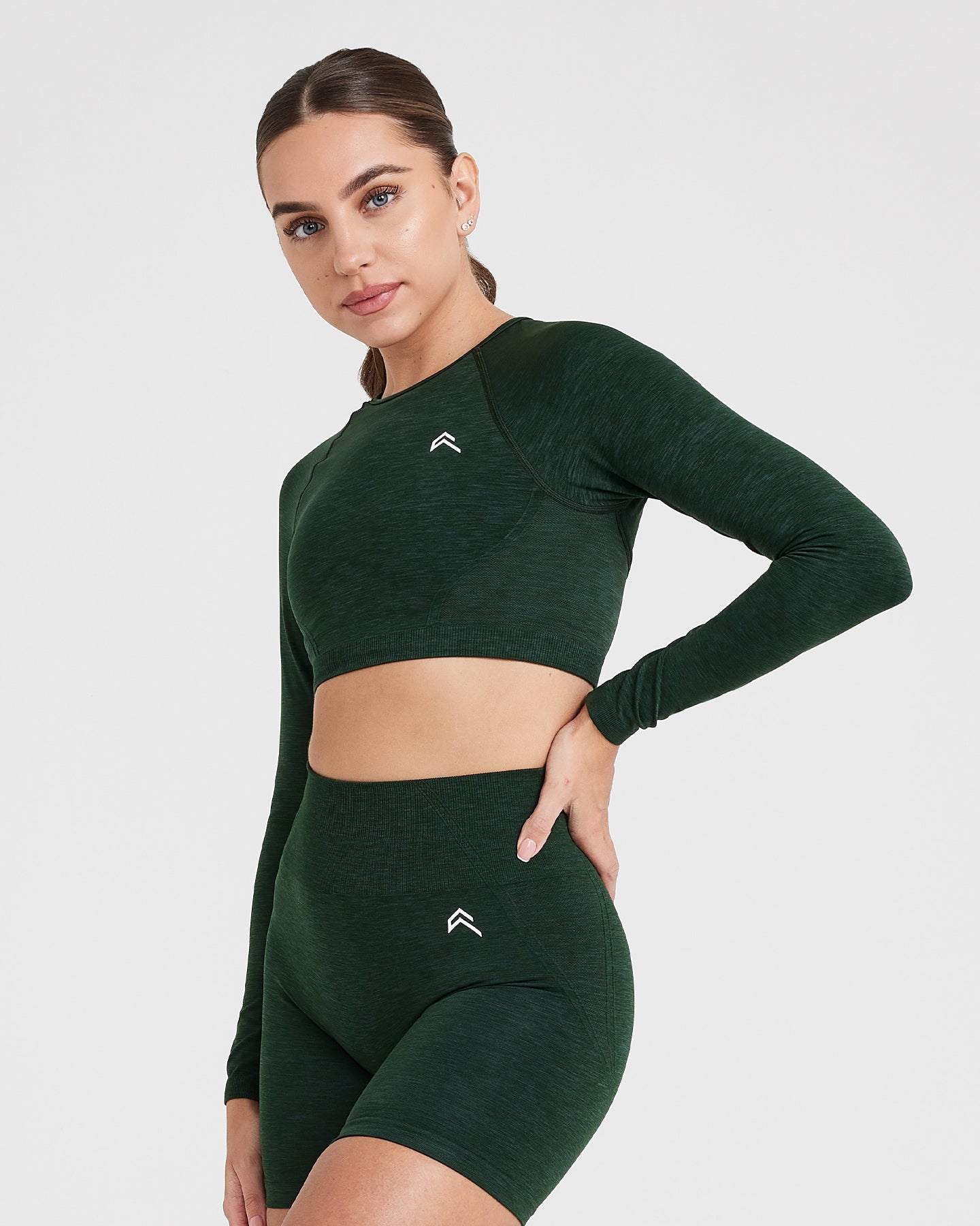 Effortless Seamless Long Sleeve Crop Top for Women | Stretchy Comfort Fit Yoga Workout Top | Perfect for Gym, Lounge & Everyday Wear