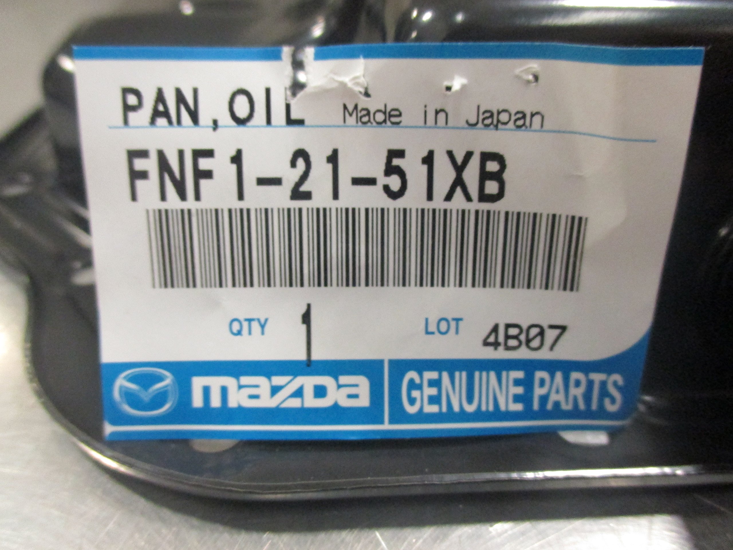 Genuine Mazda Oil Pan FNF1-21-51XB - Replacement Engine Oil Pan for Mazda Vehicles - Perfect for DIY Car Maintenance & Engine Repair