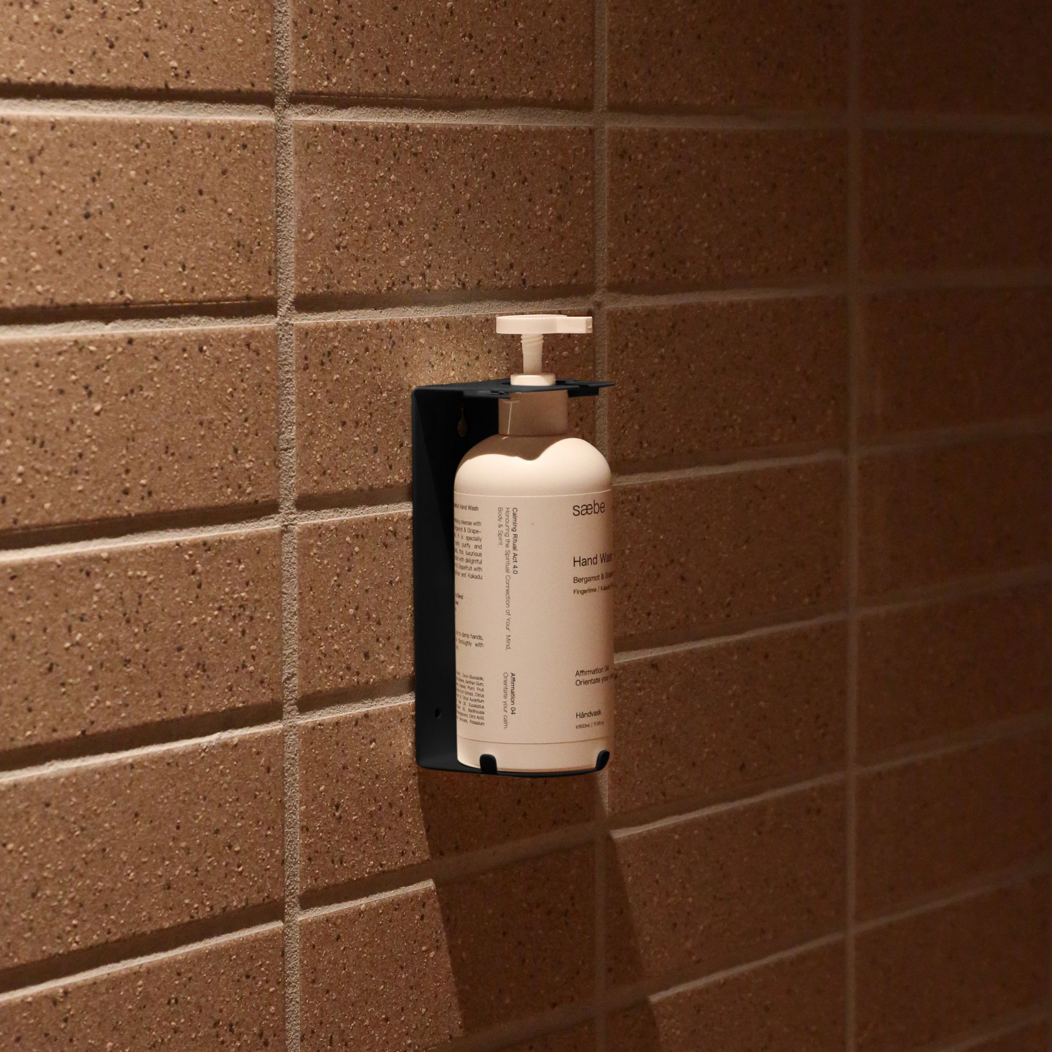DESIGNSTUFF Lockable Soap Dispenser Holder - 500ml Single Wall Mount - Black | Bathroom & Kitchen Organizer for Liquid Soap & Hand Sanitizer