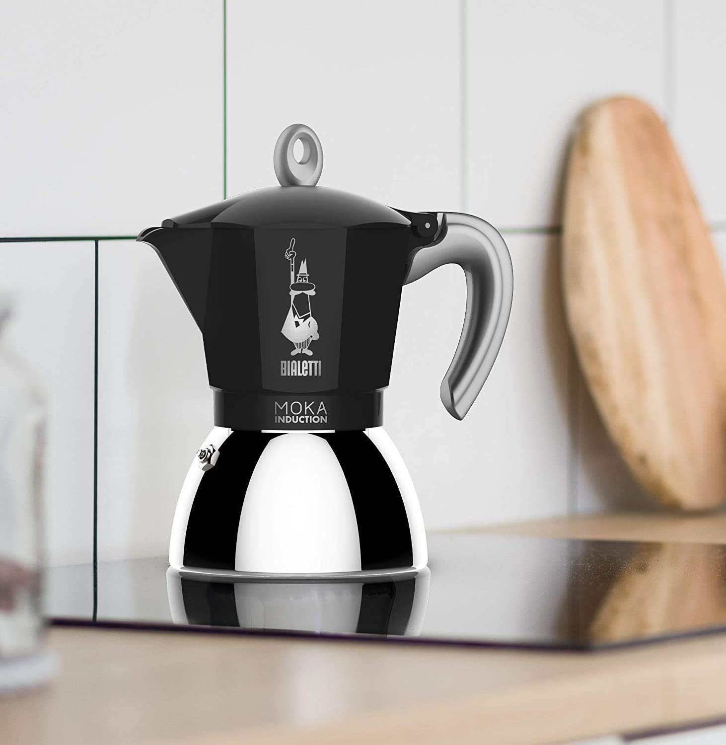 Bialetti New Moka Induction Coffee Maker Pot - 6 Cup (280ml) Aluminum Stovetop Espresso Maker, Black - Compatible with Induction & Gas Stoves - Italian Made - Perfect for Home, Office & Camping Coffee Brewing