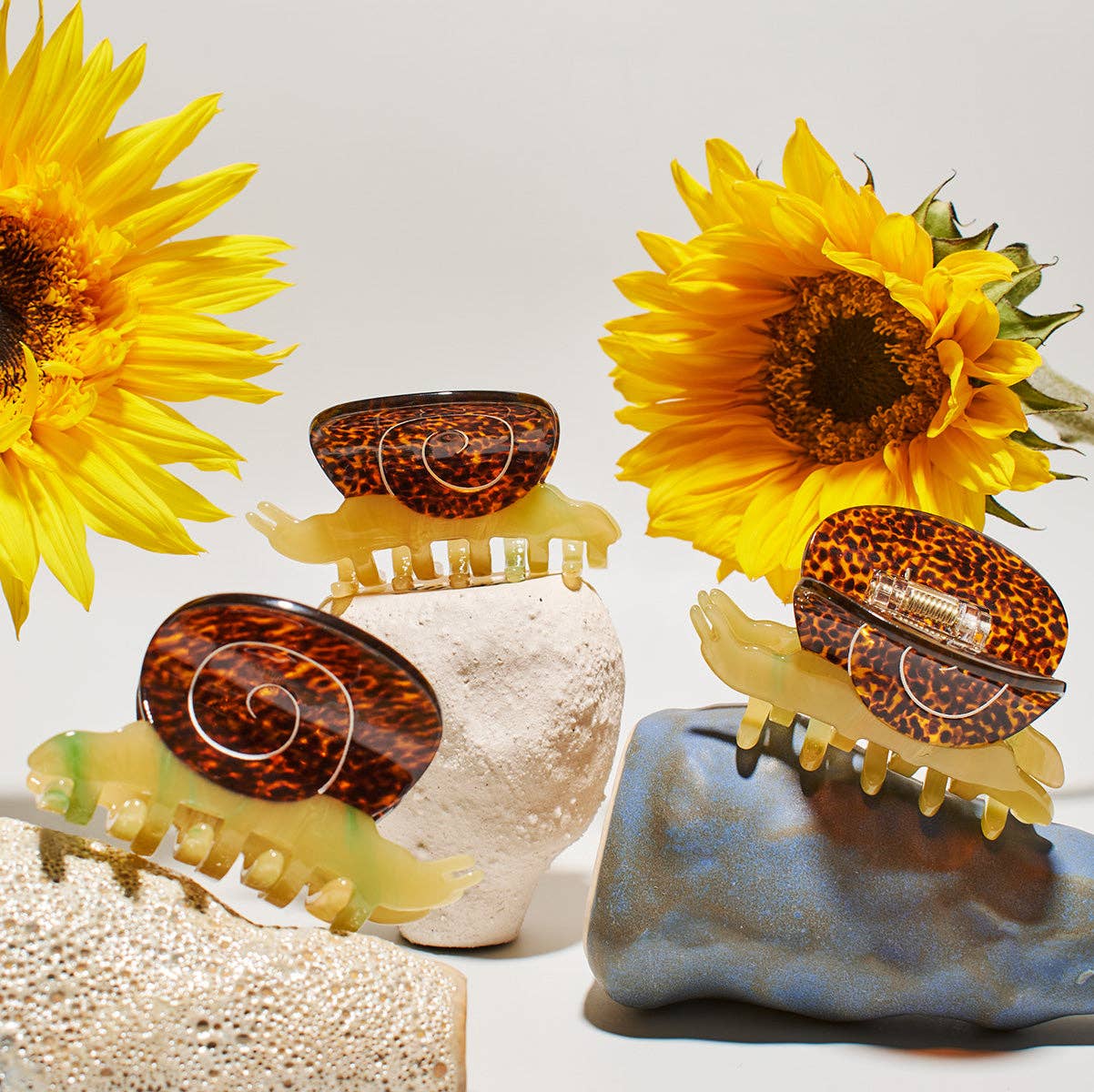 Garden Snail Hair Claw Clip - Cute Shell-Shaped Hair Accessory for Women & Girls, Perfect for School, Work, Parties & Everyday Use