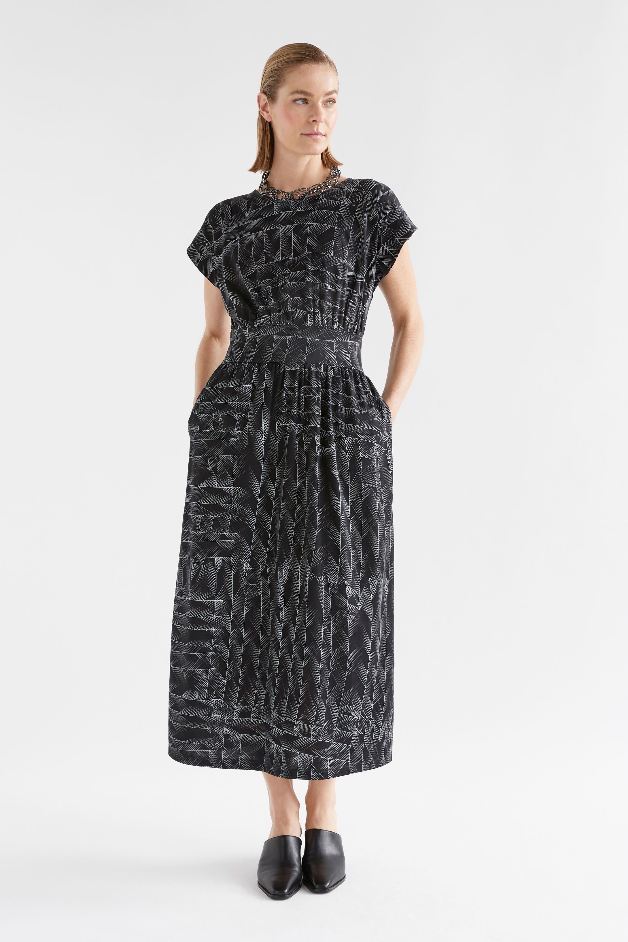 Jagar Jersey Dress - Soft & Comfortable Women's Casual Dress for Everyday Wear | Perfect for Work, Date Night & Weekend Outings