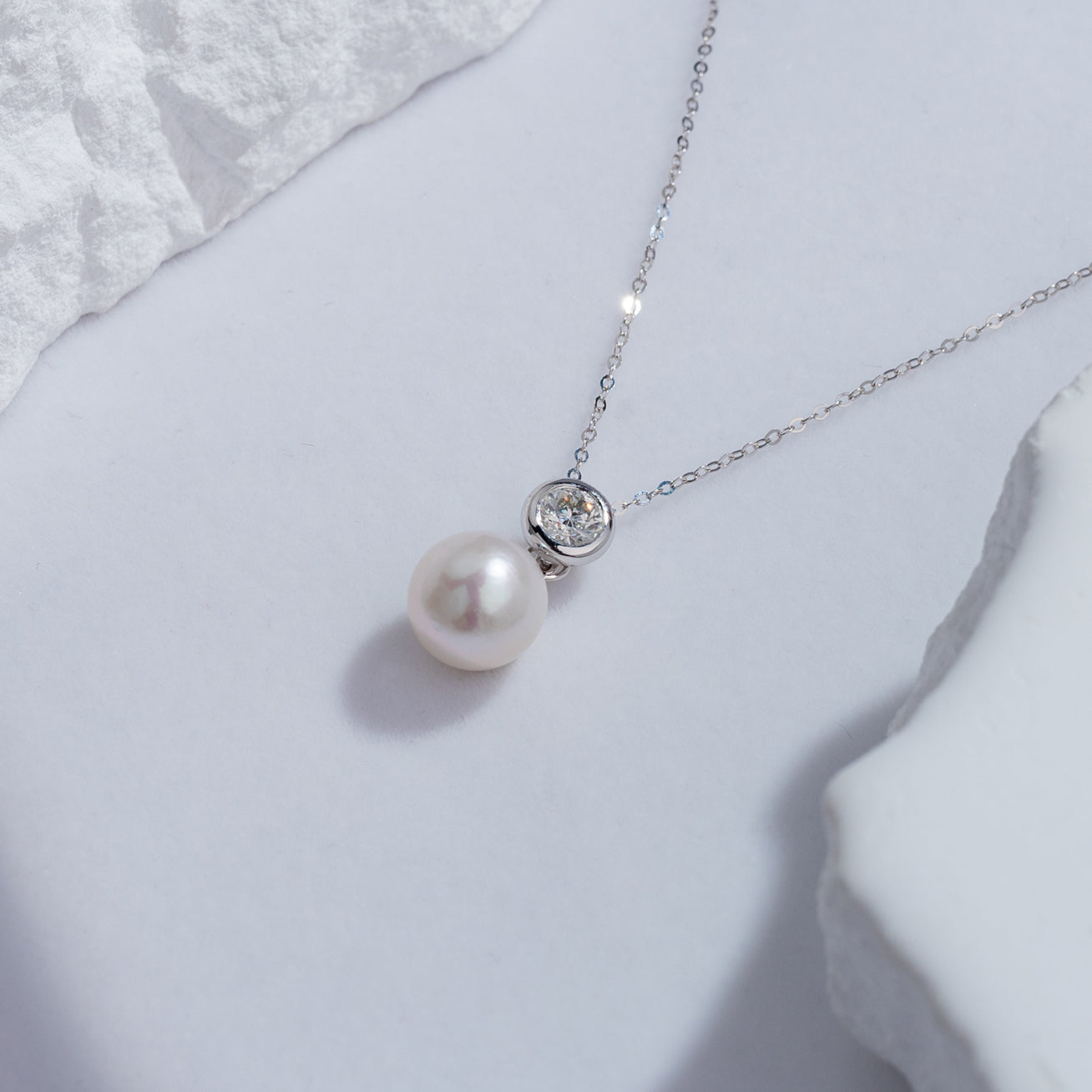 18K Solid Gold Freshwater Pearl Necklace KN00114 - Elegant Jewelry Gift for Women, Bridal Party, Anniversary & Special Occasions