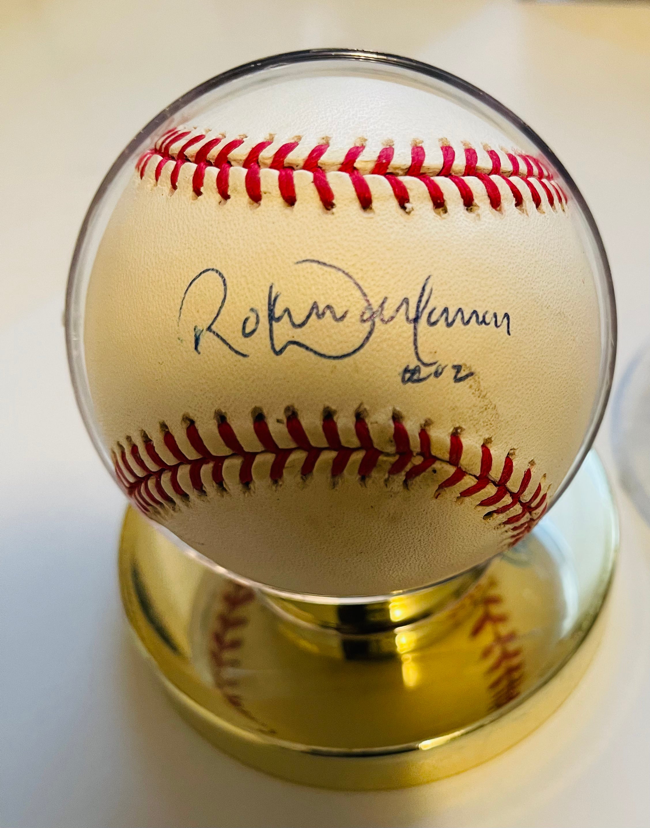Roberto Alomar Autographed Baseball with Display Case and COA - Perfect for Collectors, Sports Memorabilia Enthusiasts, and Gift Giving