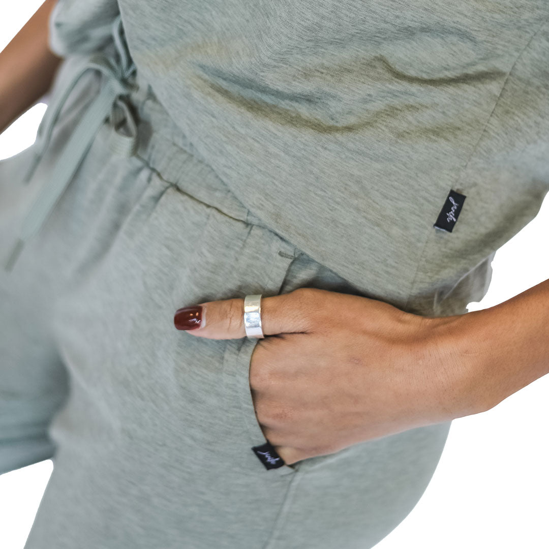 Stylish Boxy Crop Tee - Trendy Oversized Short Sleeve T-Shirt for Women | Perfect for Casual Outfits, Summer Wear & Street Style