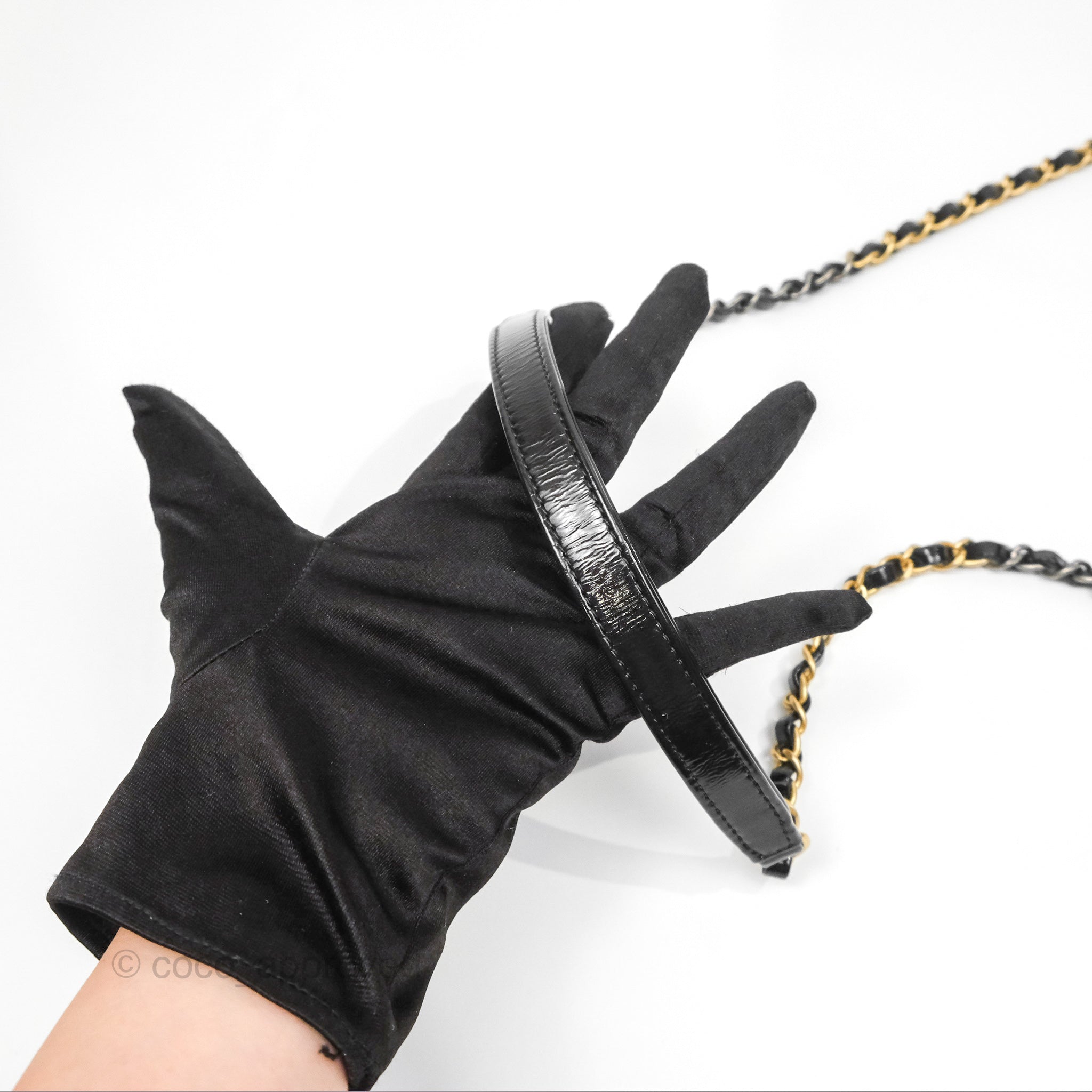 Chanel CC Drawstring Bucket Bag in Black Shiny Aged Calfskin Leather - Luxury Crossbody Purse for Women, Perfect for Date Night & Travel Accessories