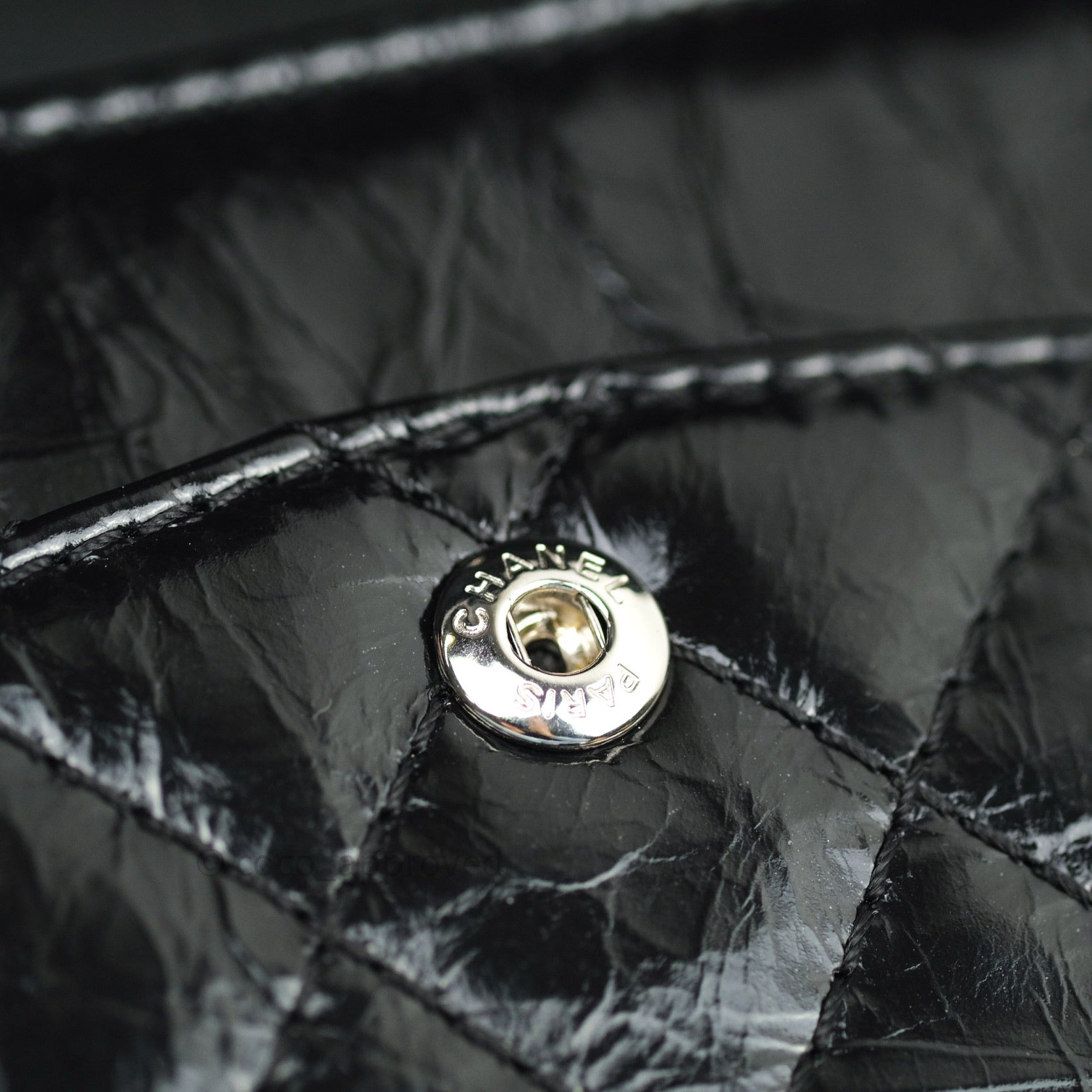 Chanel 2.55 Reissue Flap Bag in Glazed Calfskin Leather - So Black 225 with Black Hardware | Luxury Shoulder Bag for Women, Perfect for Evening Events & Special Occasions