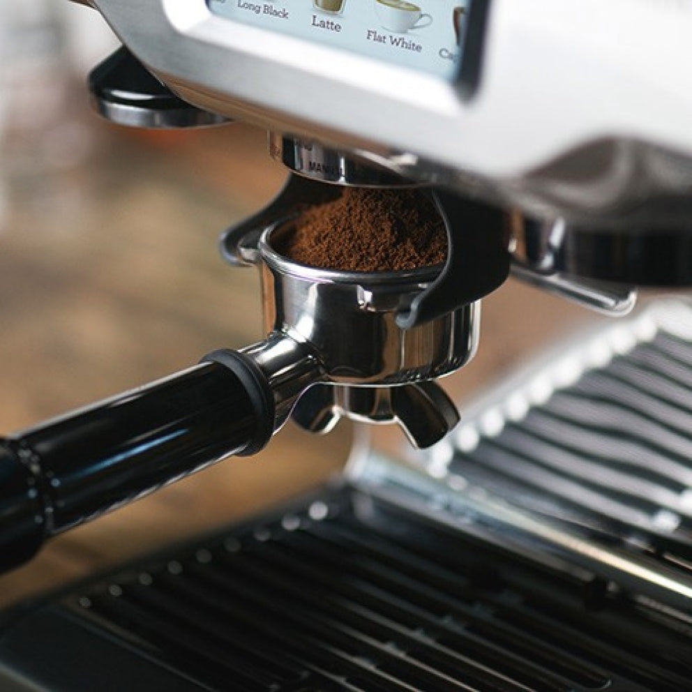 Breville Barista Touch BES880BSS Automatic Espresso Machine with Built-in Grinder - Perfect for Home Baristas & Coffee Lovers