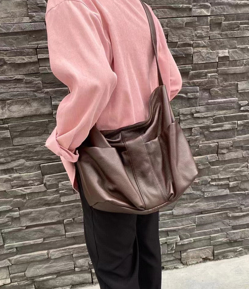 Classic Roomy Shoulder Purse for Women - Large Capacity Crossbody Bag - Fashionable & Practical Handbag for Work, Travel & Everyday Use
