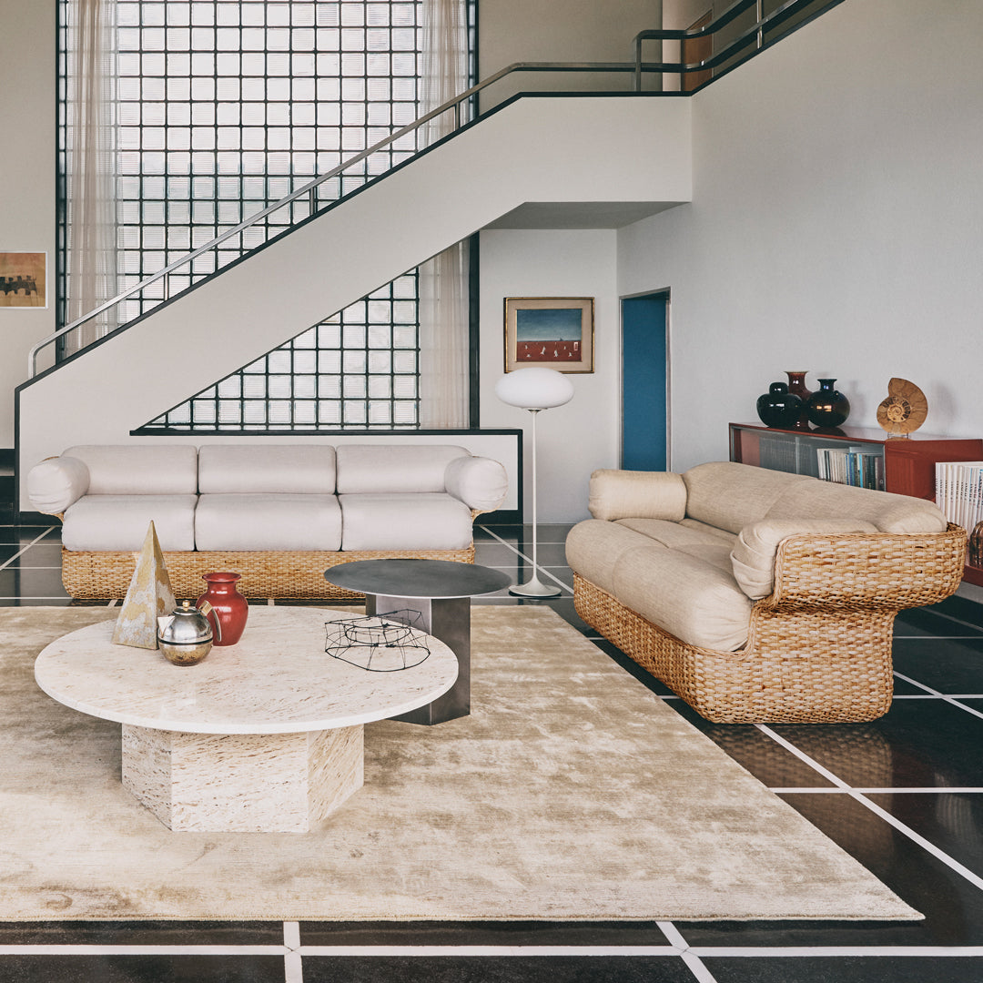 Modern Steel Coffee Table - Durable & Stylish Living Room Centerpiece for Home Decor | Perfect for Family Gatherings & Relaxing Evenings