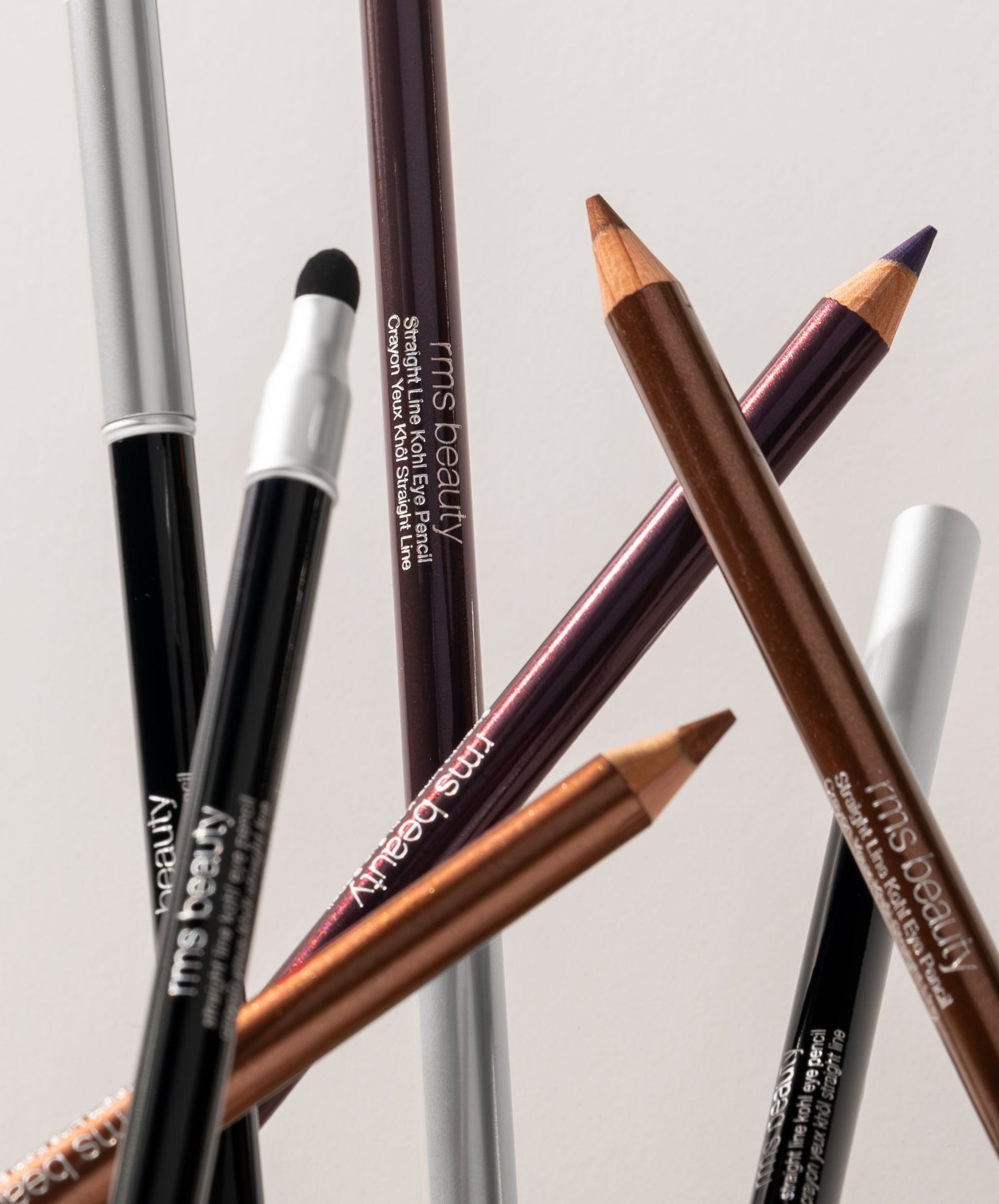 Waterproof Straight Line Kohl Eyeliner Pencil - Long Lasting Smudge Proof Eye Makeup for Dramatic Looks | Perfect for Parties, Weddings & Everyday Wear