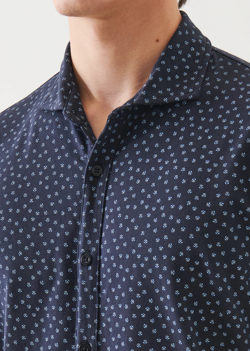Short Sleeve Micro Flower Print Button Up Shirt for Women - Casual Summer Blouse for Office, Date Night & Outdoor Activities