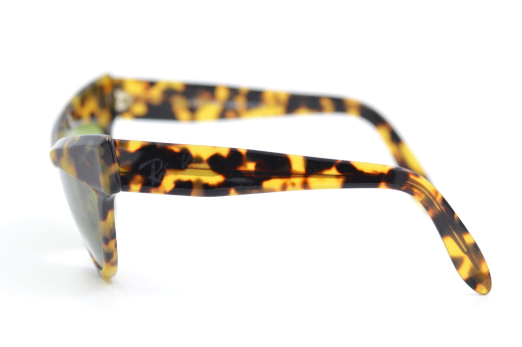 RayBan Onyx WO 806 Sunglasses - Classic Aviator Style with Polarized Lenses for Men & Women - Perfect for Driving, Travel, and Outdoor Activities