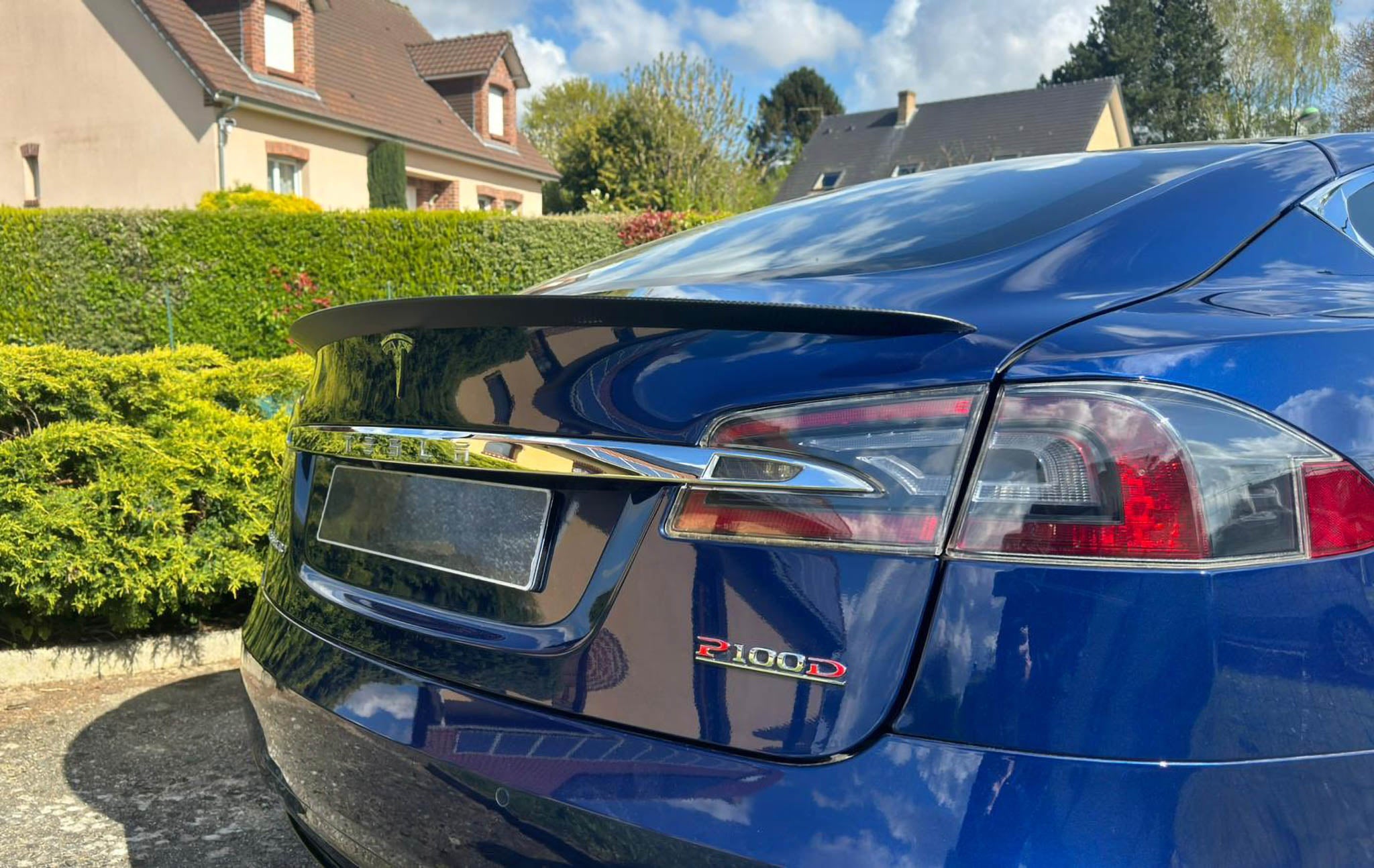 Premium Real Carbon Fiber Rear Spoiler for Tesla Model S (2016-2024) - High-Performance Aerodynamic Upgrade for Enhanced Style & Speed