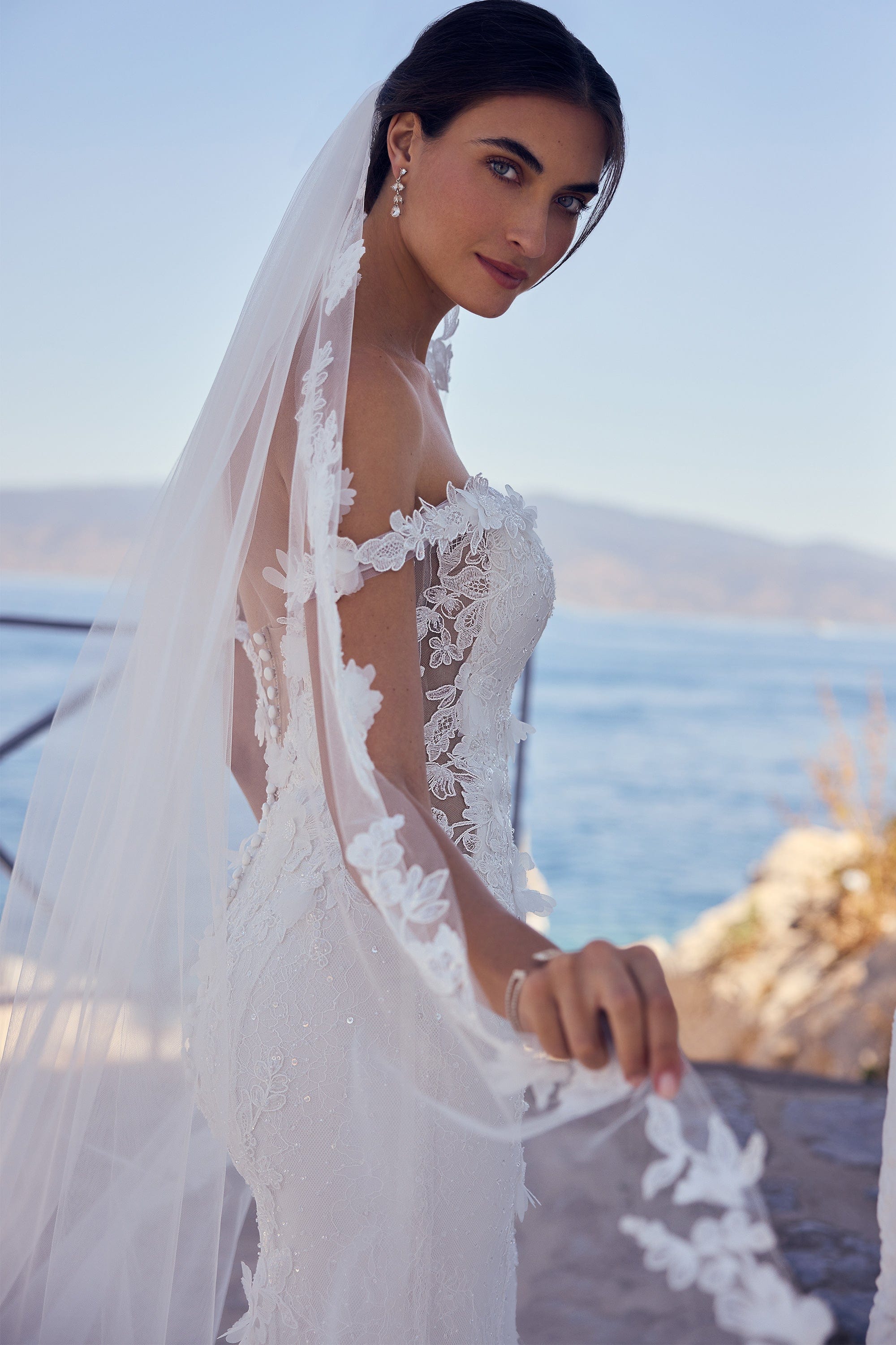 Sophia Tolli Y3194VEIL Ebony Wedding Veil - Elegant Bridal Accessory for Church, Chapel & Outdoor Ceremonies