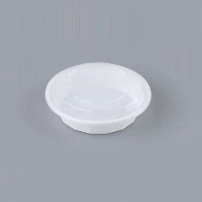 24 oz Round White Plastic Food Storage Containers with Clear Lids - 50 Pack, Microwave Safe To-Go Boxes (7.25
