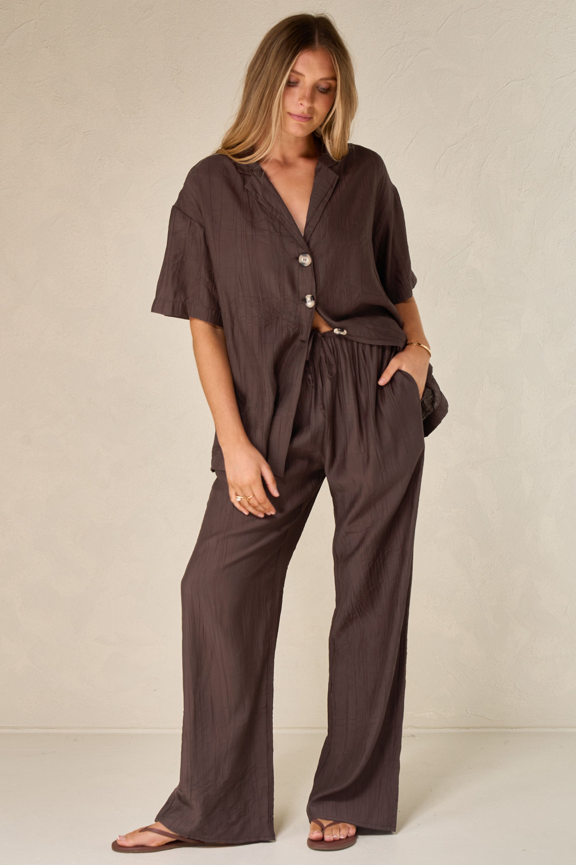 Ease Away Crinkle Pant Chocolate - Comfortable Wrinkle-Resistant Pants for Women, Perfect for Travel, Work & Lounge Wear