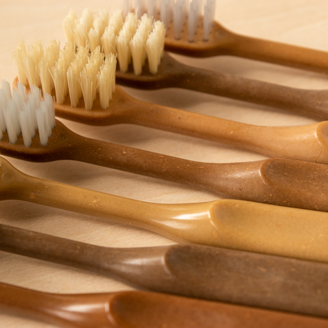 Eco-Friendly Vegan Bamboo Toothbrush with Soft Bristles - Biodegradable & Sustainable Oral Care for Home, Travel & Camping