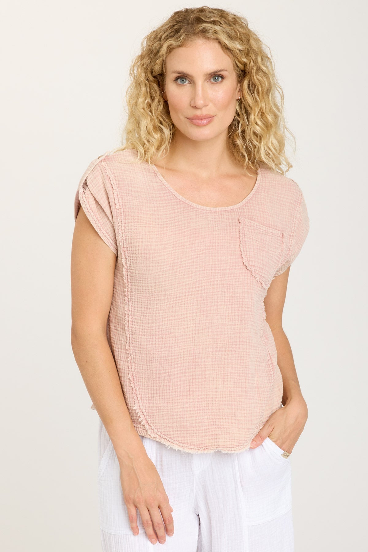 Grigg Tee Distress Wash Hydrangea - Vintage Washed Cotton T-Shirt for Men & Women | Perfect for Casual Wear, Street Style & Everyday Outfits