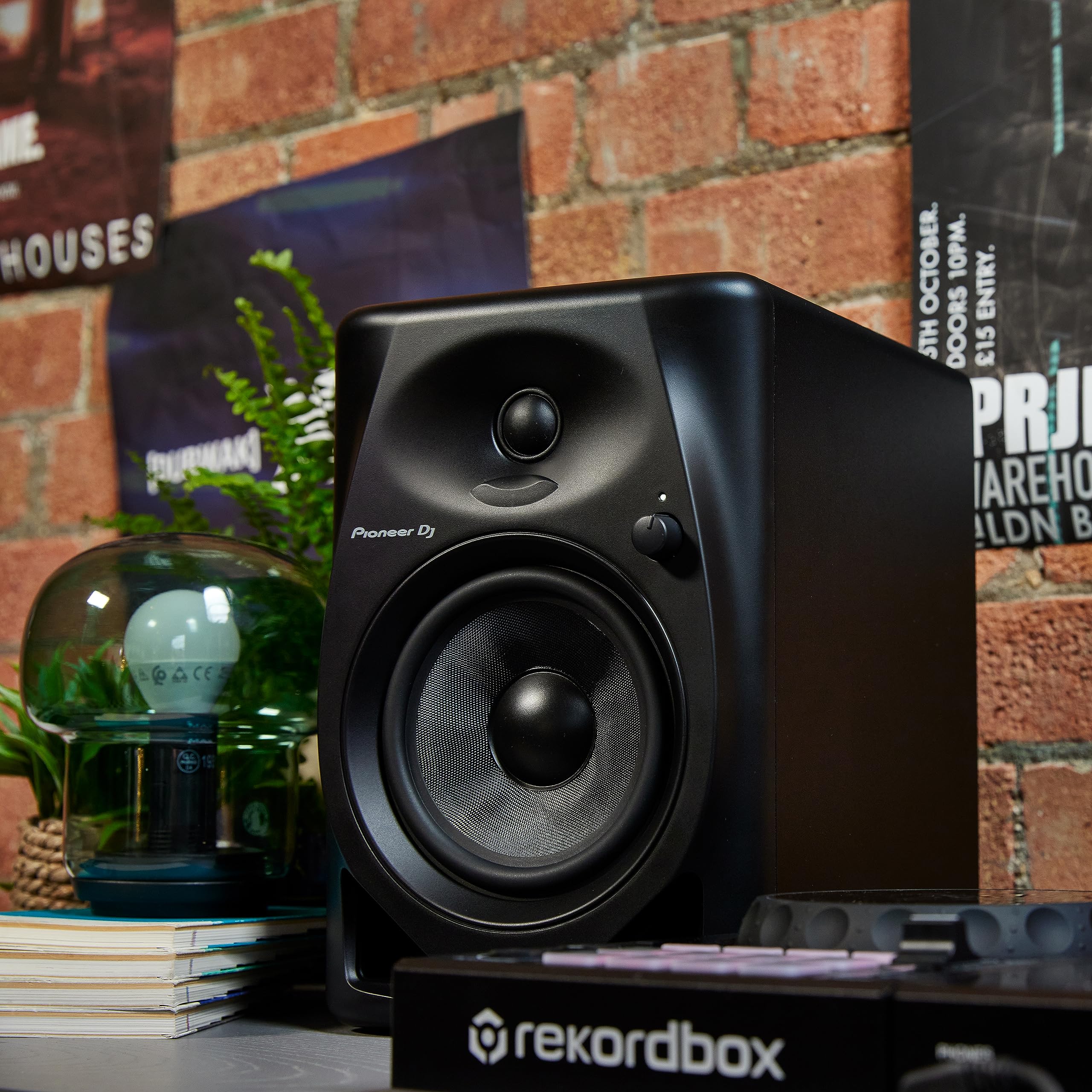 Pioneer DJ DM-50D 5-inch Professional Studio Monitor Speakers (Pair, Black) - High-Quality Active Nearfield Monitors for DJing, Music Production & Home Studio Use