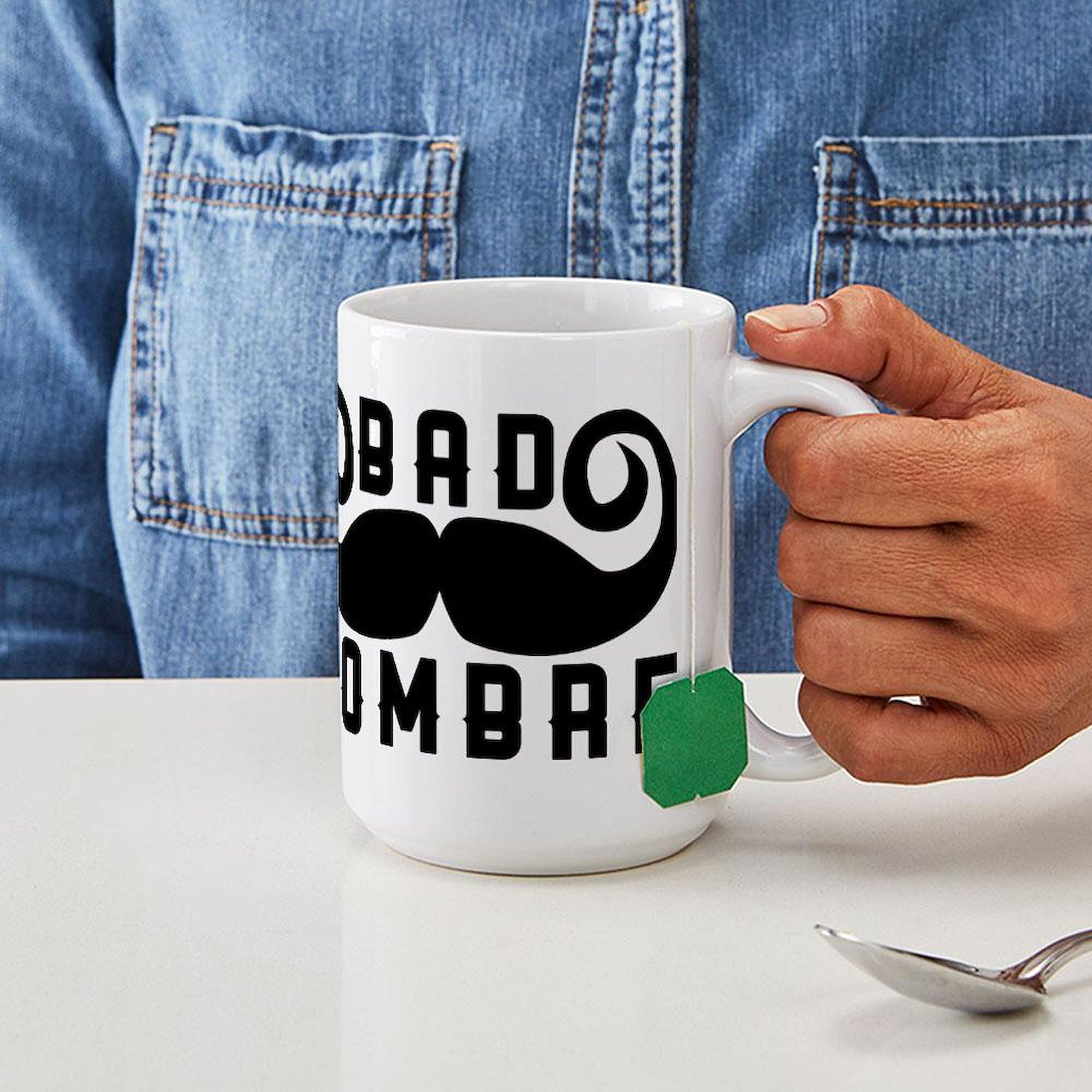 Bad Hombre 15 oz (444 ml) Ceramic Coffee Mug - Funny Novelty Gift for Men & Women - Perfect for Office, Home, or Camping Use