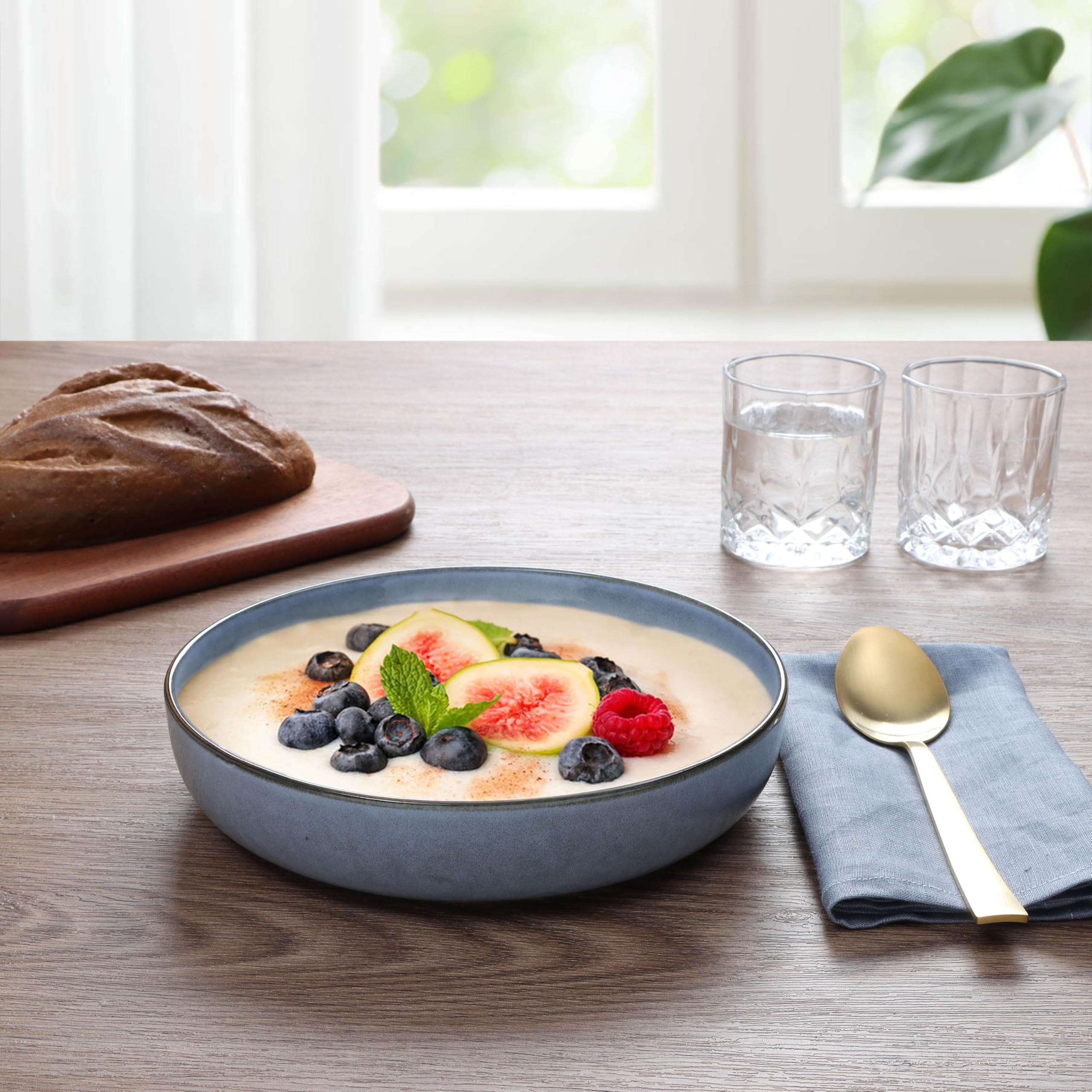 E-far Pasta Bowls Set of 4 - 35oz Large Ceramic Salad Serving Bowls, Wide Shallow Plates for Kitchen - Microwave & Dishwasher Safe, Double Reactive Glaze in Ocean Blue - Perfect for Pasta, Salad, Soup & Family Dining
