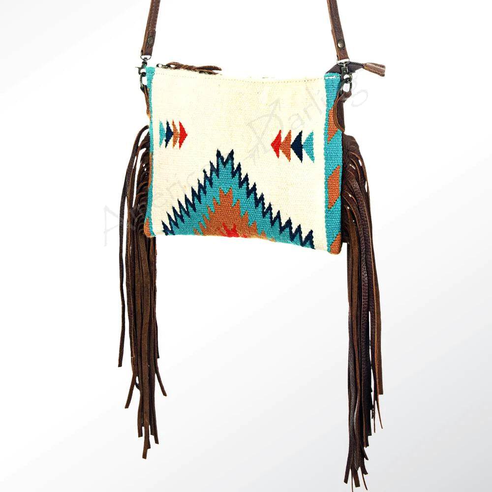 American Darling White Blanket Cross Body Bag - Stylish & Cozy Blanket Scarf for Women | Perfect for Travel, Shopping & Outdoor Activities