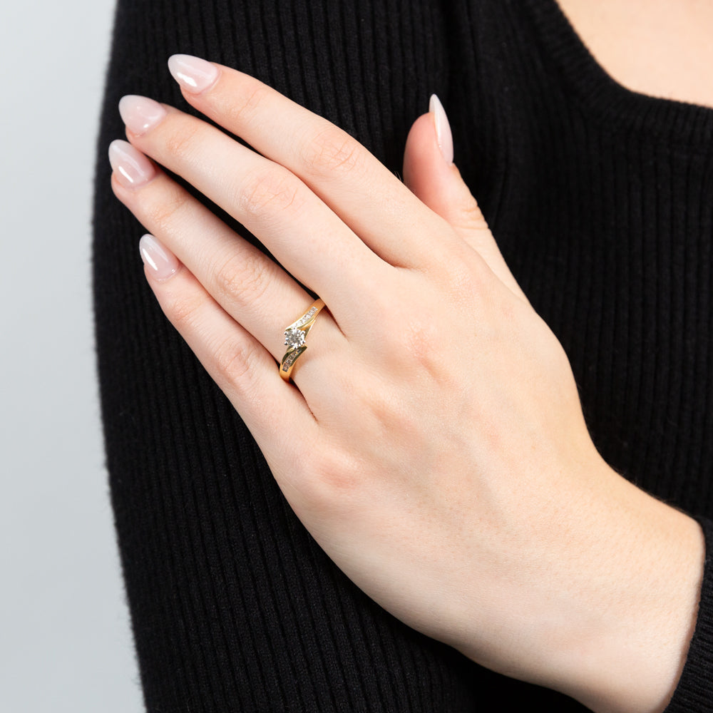 18K Yellow Gold & White Gold Diamond Ring for Women - Elegant Wedding, Engagement, Anniversary Jewelry Gift