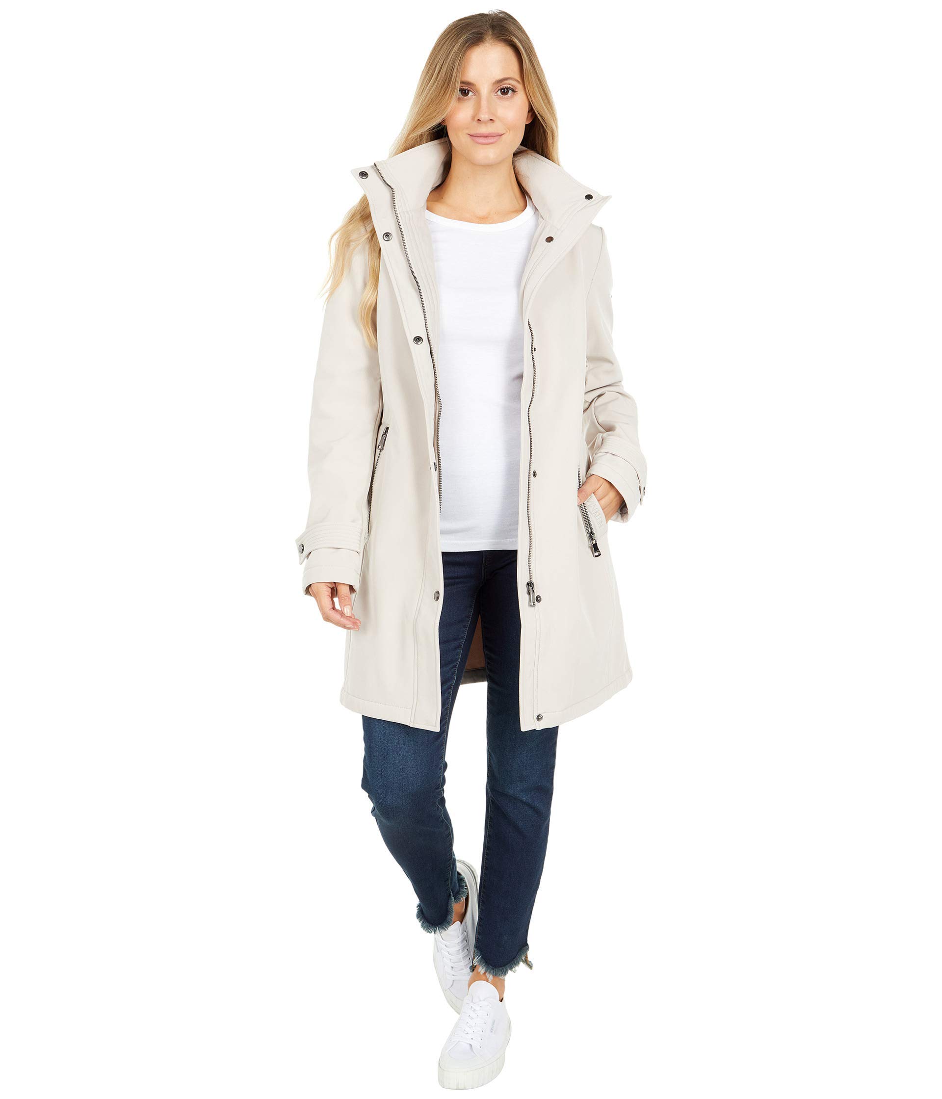 Calvin Klein Men's Water Resistant Hooded Jacket with Button Front Placket - Lightweight Raincoat for Outdoor Activities & Commuting