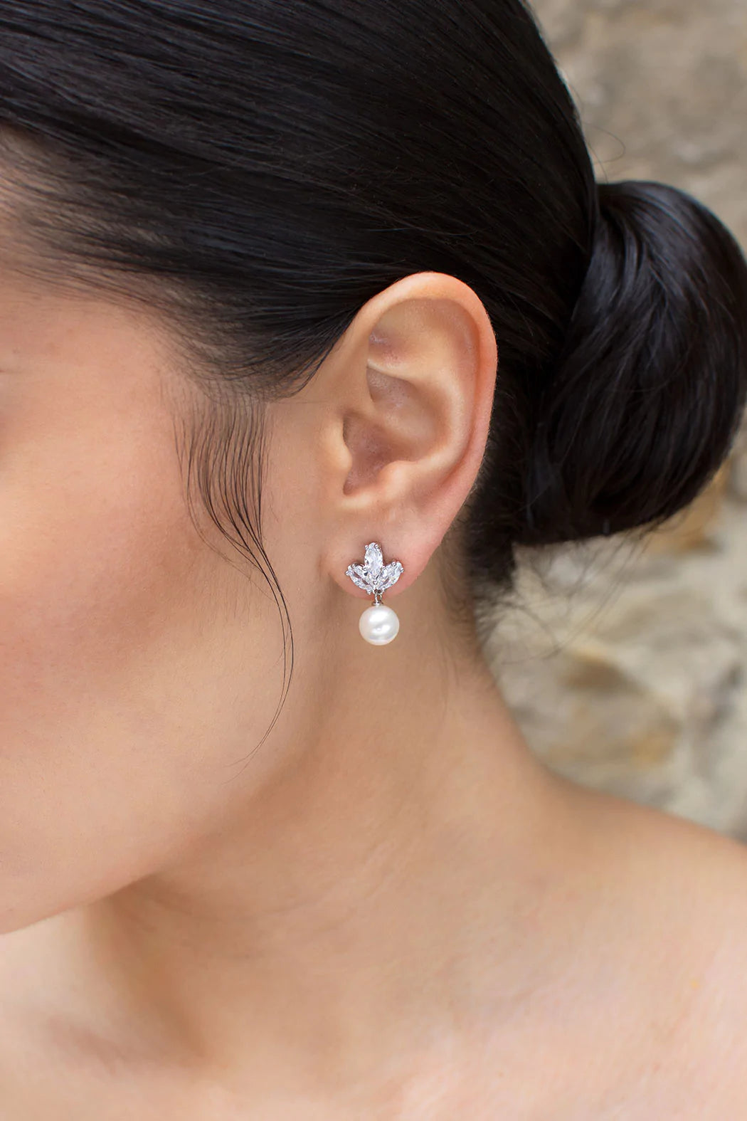 Lola Pretty Pearl Drop Bridal Earrings - Elegant Wedding Jewelry for Brides, Bridesmaids & Formal Events | Perfect for Weddings, Prom & Evening Occasions