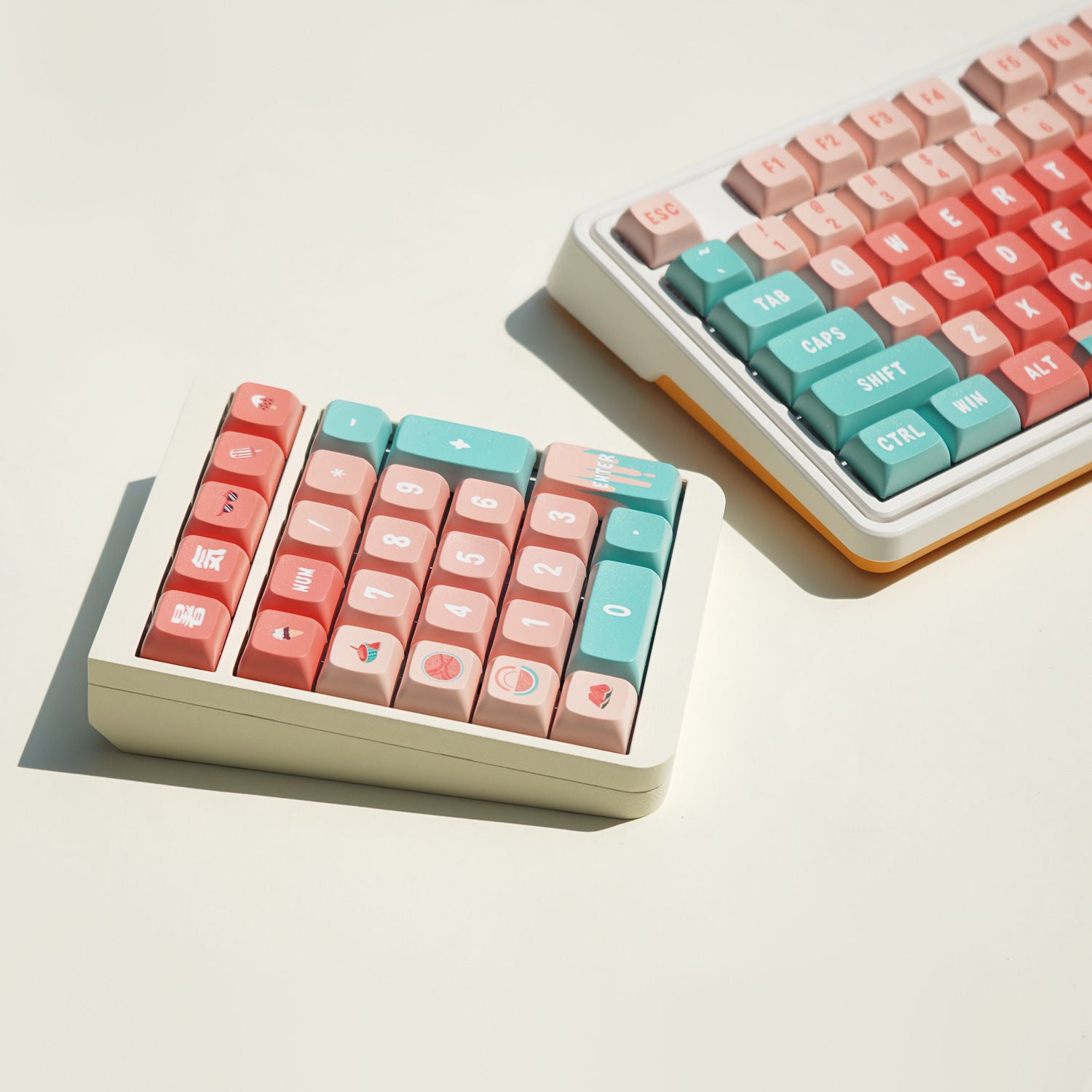 YUNZII Watermelon Keycap Set - Mechanical Keyboard Keycaps for Cherry MX Switches - Sweet & Juicy Watermelon Design - Perfect for Gaming, Typing, and Custom Keyboard Builds