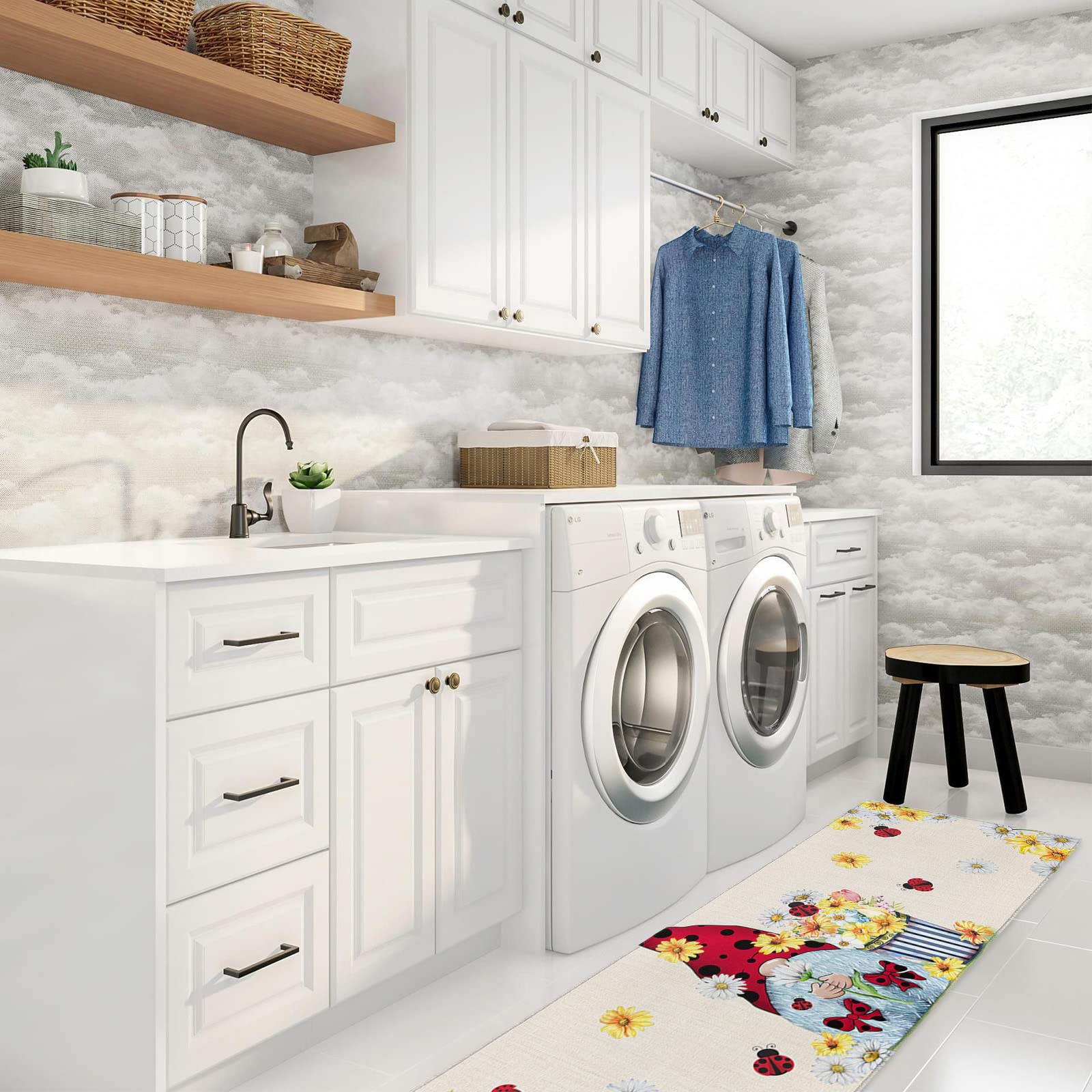 **Non-Slip Cushioned Kitchen Mat - Absorbent Ladybug Gnomes Bathroom Rug, Waterproof Farmhouse Daisy Throw Carpet for Office, Laundry & Standing - 19.7
