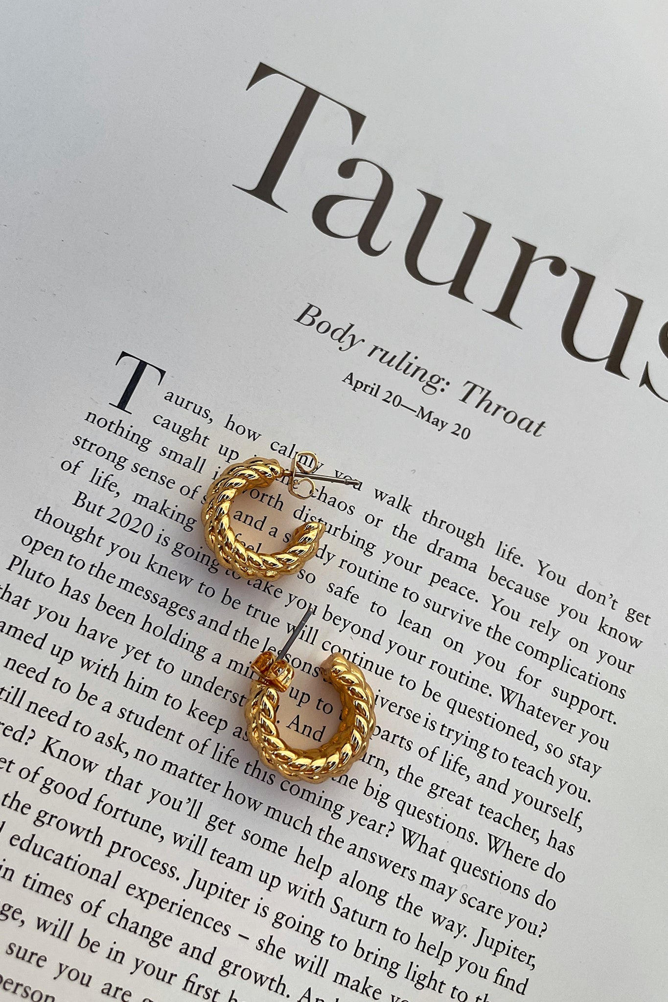 Lia Huggie Hoops 18k Gold Plated Earrings for Women - Minimalist Huggie Hoop Earrings for Everyday Wear, Gift Giving & Special Occasions