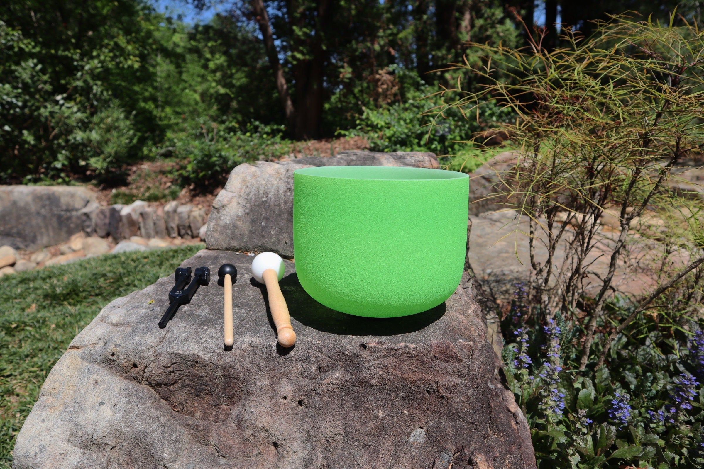 528Hz Solfeggio Tuning Fork with Iridescent Light Heart Chakra & 8 Crystal Singing Bowl Set (432Hz F Note) - Includes Carrying Bag - Perfect for Meditation, Sound Healing, and Chakra Balancing
