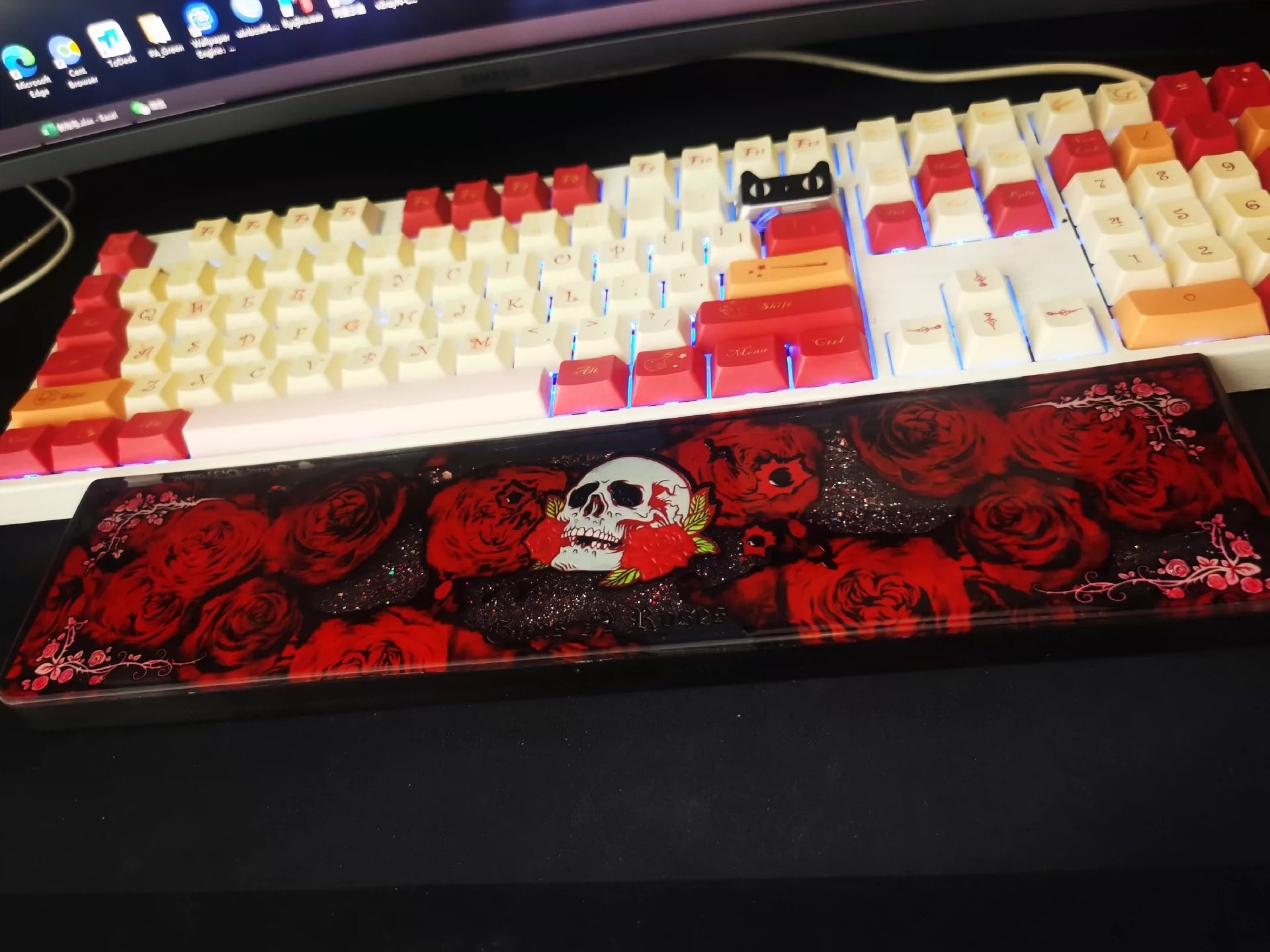 Guns N' Roses Themed Keyboard Wrist Rest - Ergonomic Resin Palm Support for Comfortable Typing & Gaming - Perfect for Office, Home, and Gaming Setups
