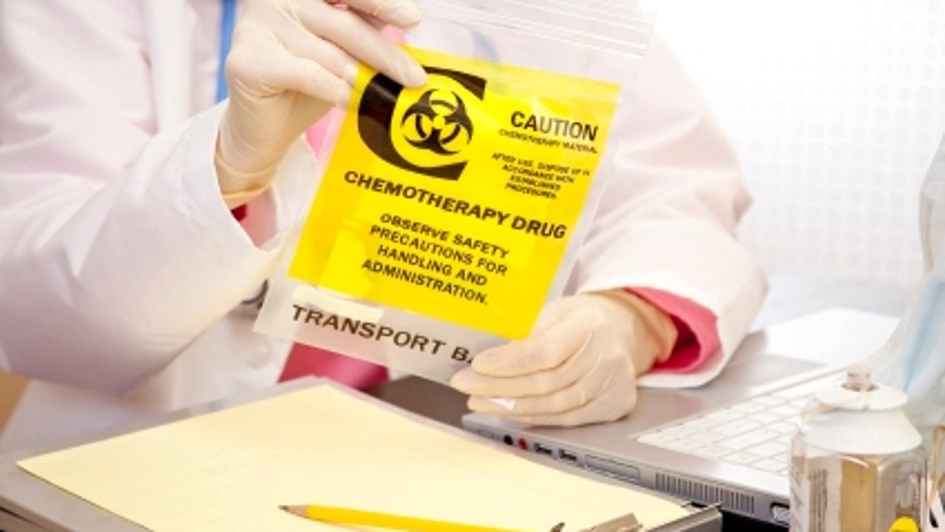 APQ 1000 Pack Clear 9x12 Chemo Transfer Bags with Zipper Print | 4 Mil Thick Polyethylene Seal Top Medical Bags | Biohazard Signal for Healthcare Needs | Perfect for Hospitals, Clinics & Home Medical Use