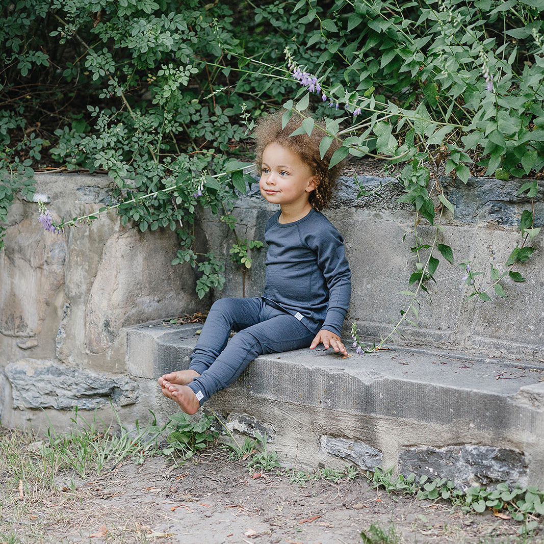 Kids Merino Wool Base Layer & Leggings - Soft Thermal Underwear for Boys & Girls - Storm Gray - Perfect for Winter Sports, Outdoor Activities & Cold Weather Layering
