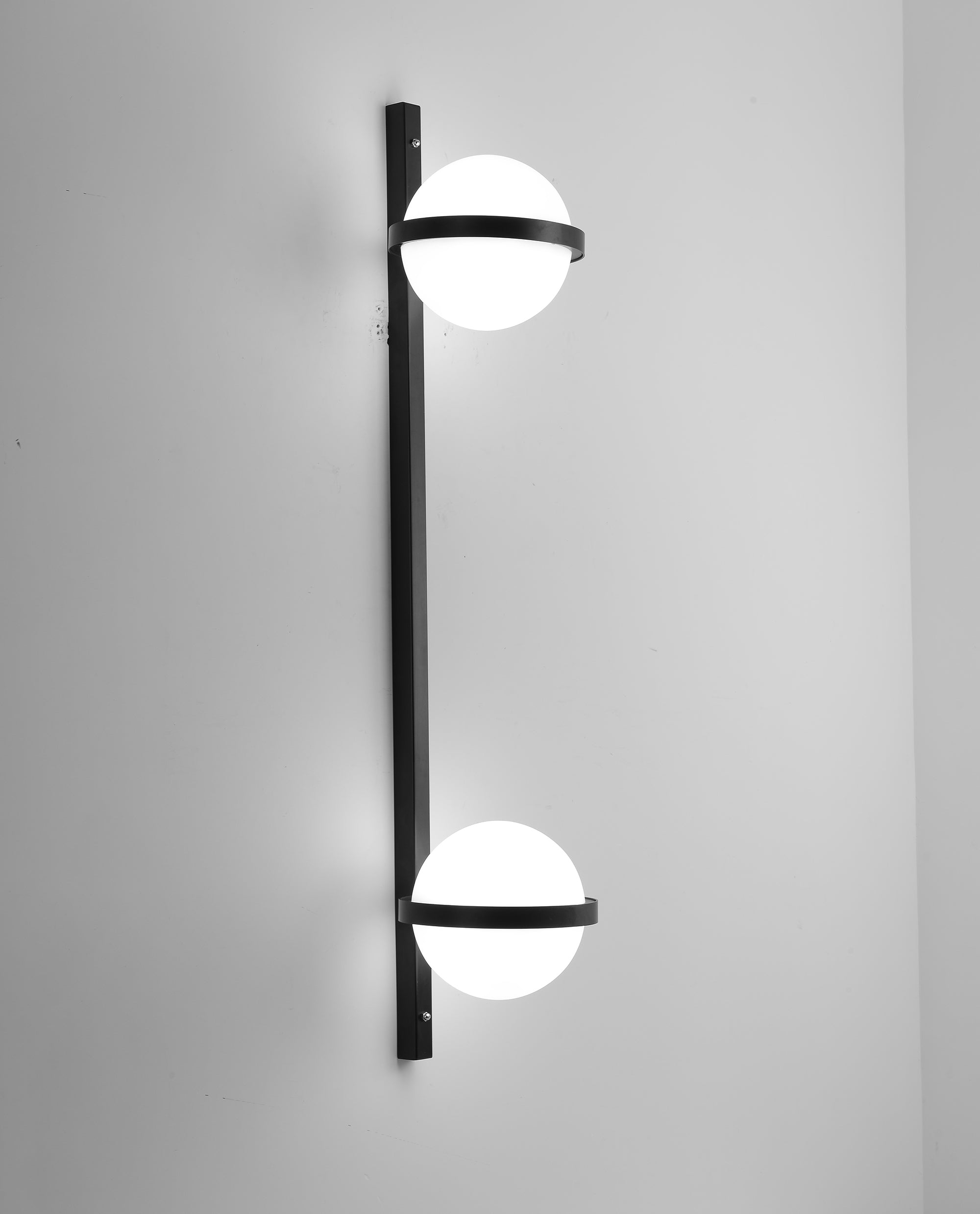 Meira Modern Wall Light - Sleek LED Sconce for Bedroom, Living Room & Hallway - Energy Efficient Indoor Lighting Fixture