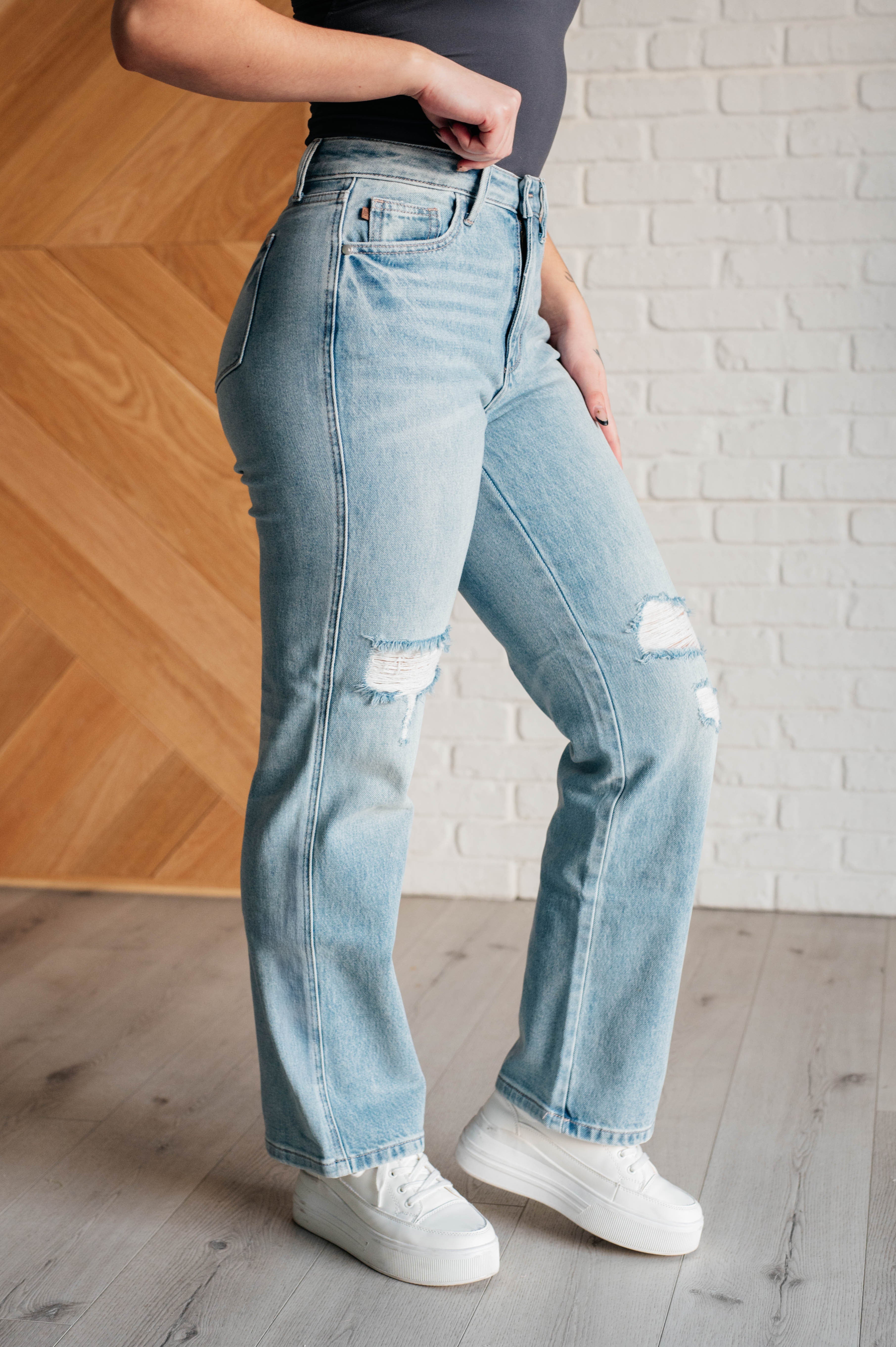 Patricia High Rise Rigid Magic 90's Straight Jeans for Women | Vintage Denim Pants | Perfect for Casual Wear, Street Style & Everyday Outfits