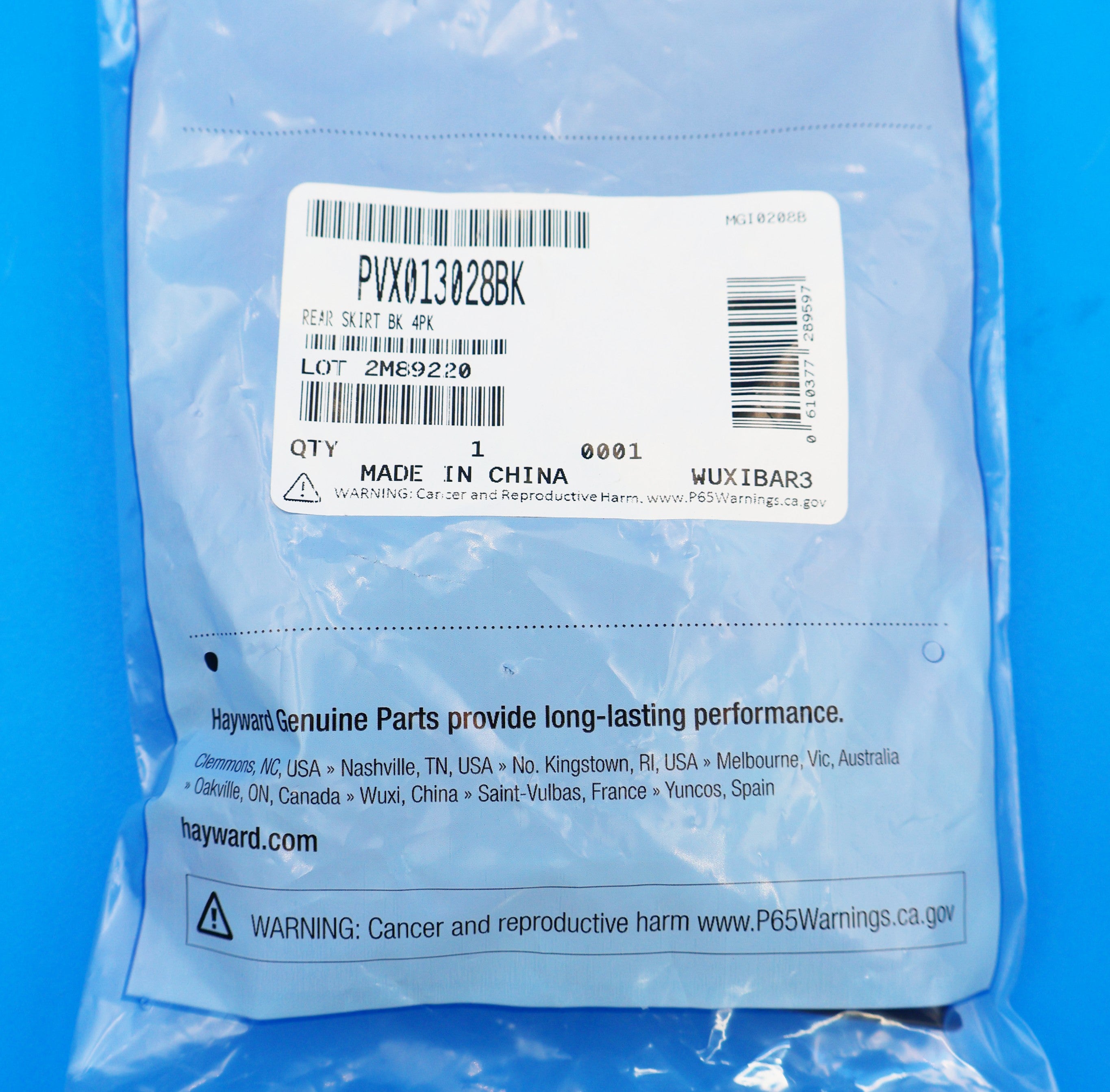 Hayward Black Rear Skirt Kit for AquaNaut 400 & 450 Pool Cleaners - Compatible with Poolvergnuegen 4-Wheel Models (Includes 2 Hinged & 2 Non-Hinged Skirts) PVX013028BK - Perfect for Pool Maintenance and Robotic Cleaner Replacement Parts