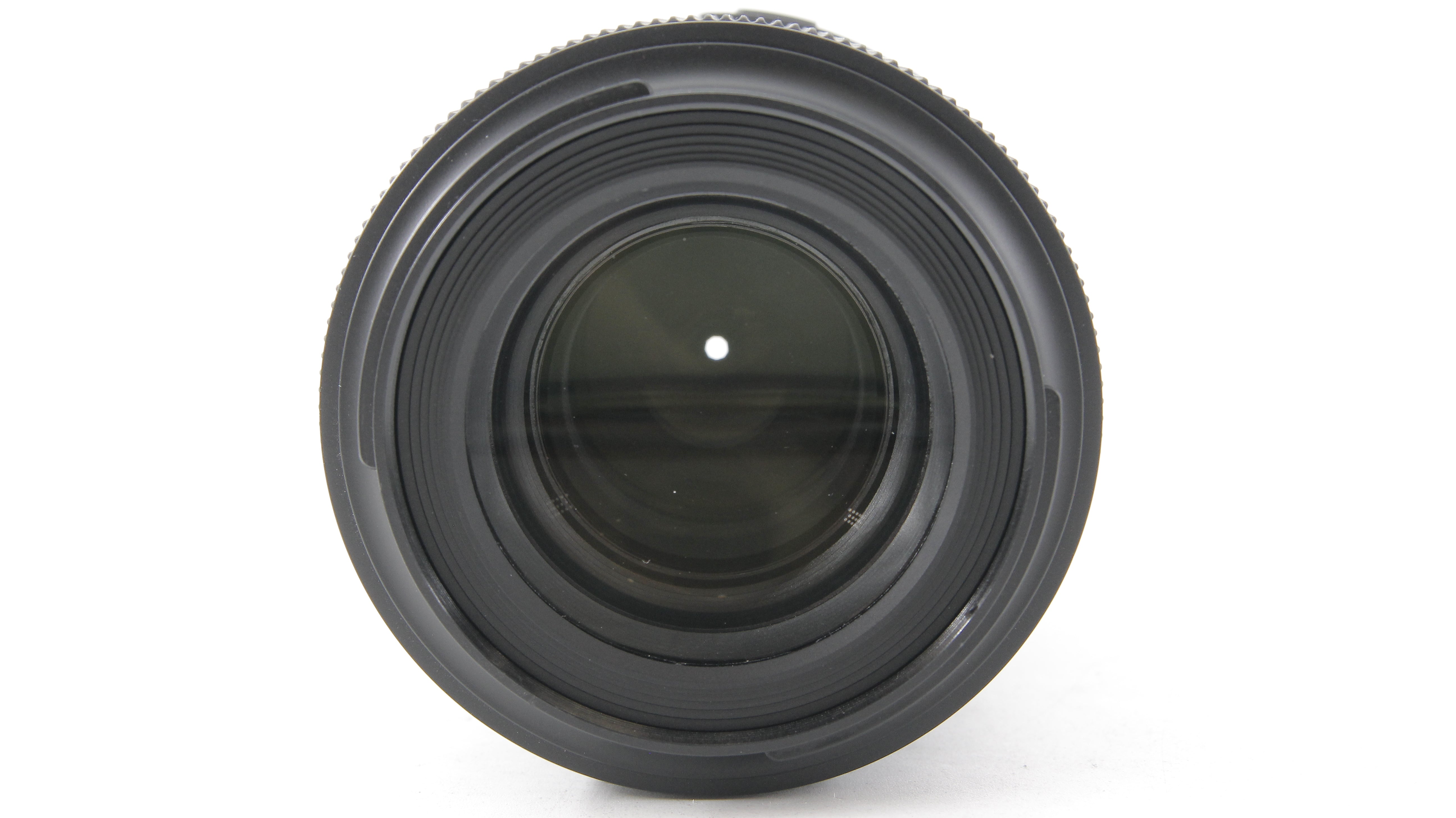 Tamron SP 90mm f/2.8 Di Macro 1:1 VC USD Lens for Nikon - Full Frame Macro Photography Lens with Vibration Compensation for Stunning Close-Up Shots - Perfect for Portraits, Product Photography & Nature Macro Shots