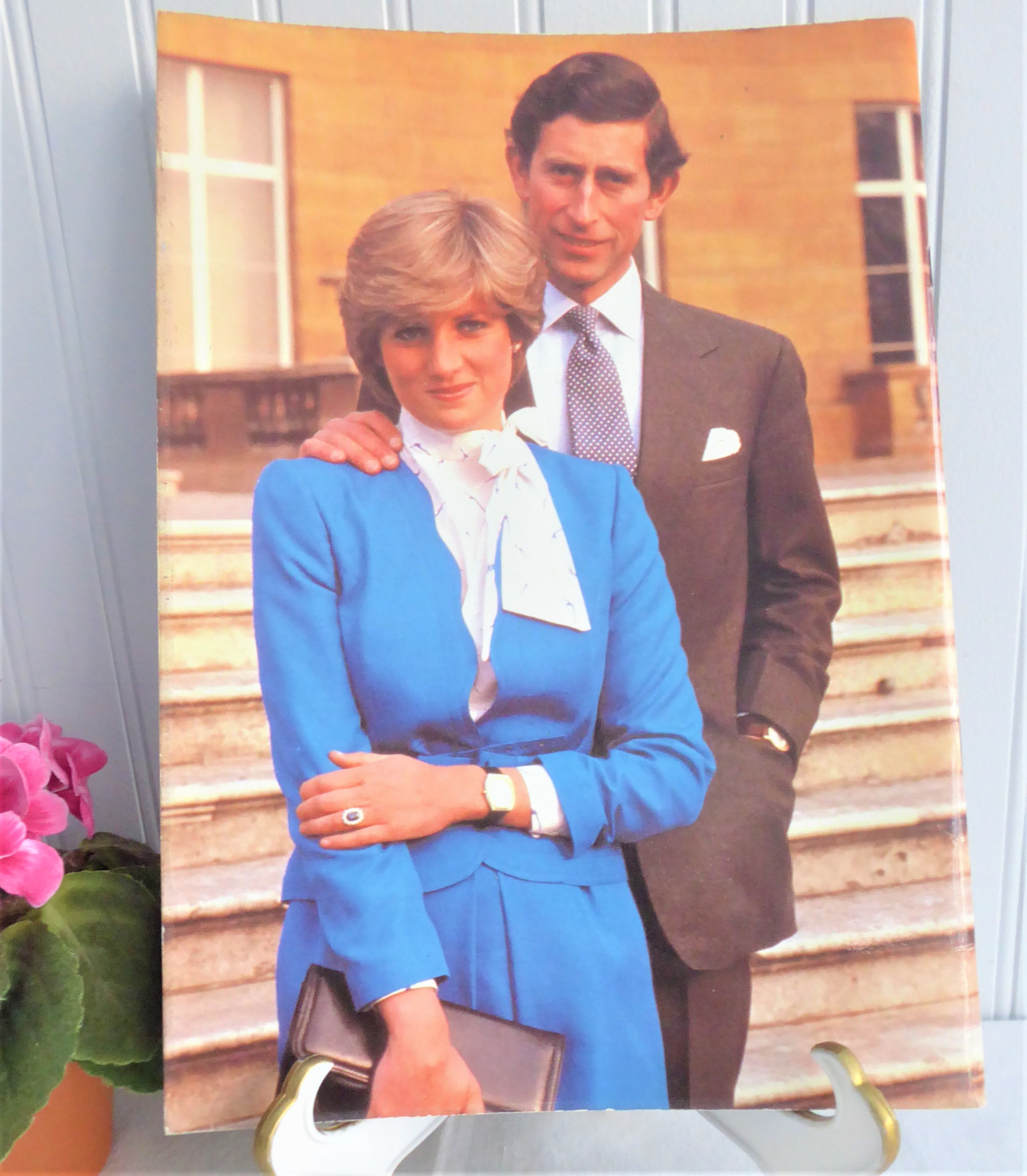 Royal Wedding Charles and Diana 1981 Commemorative Program - Rare Collectible with High-Quality Photos | Perfect for Royal Memorabilia Collectors, History Enthusiasts, and Wedding Inspiration