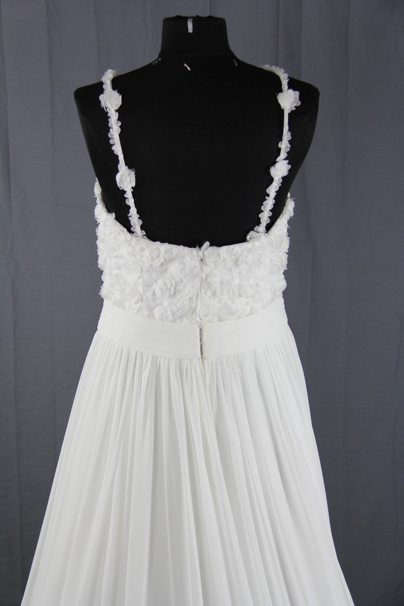San Patrick Australia Sample Gown - Elegant Women's Formal Dress for Weddings, Parties & Special Occasions