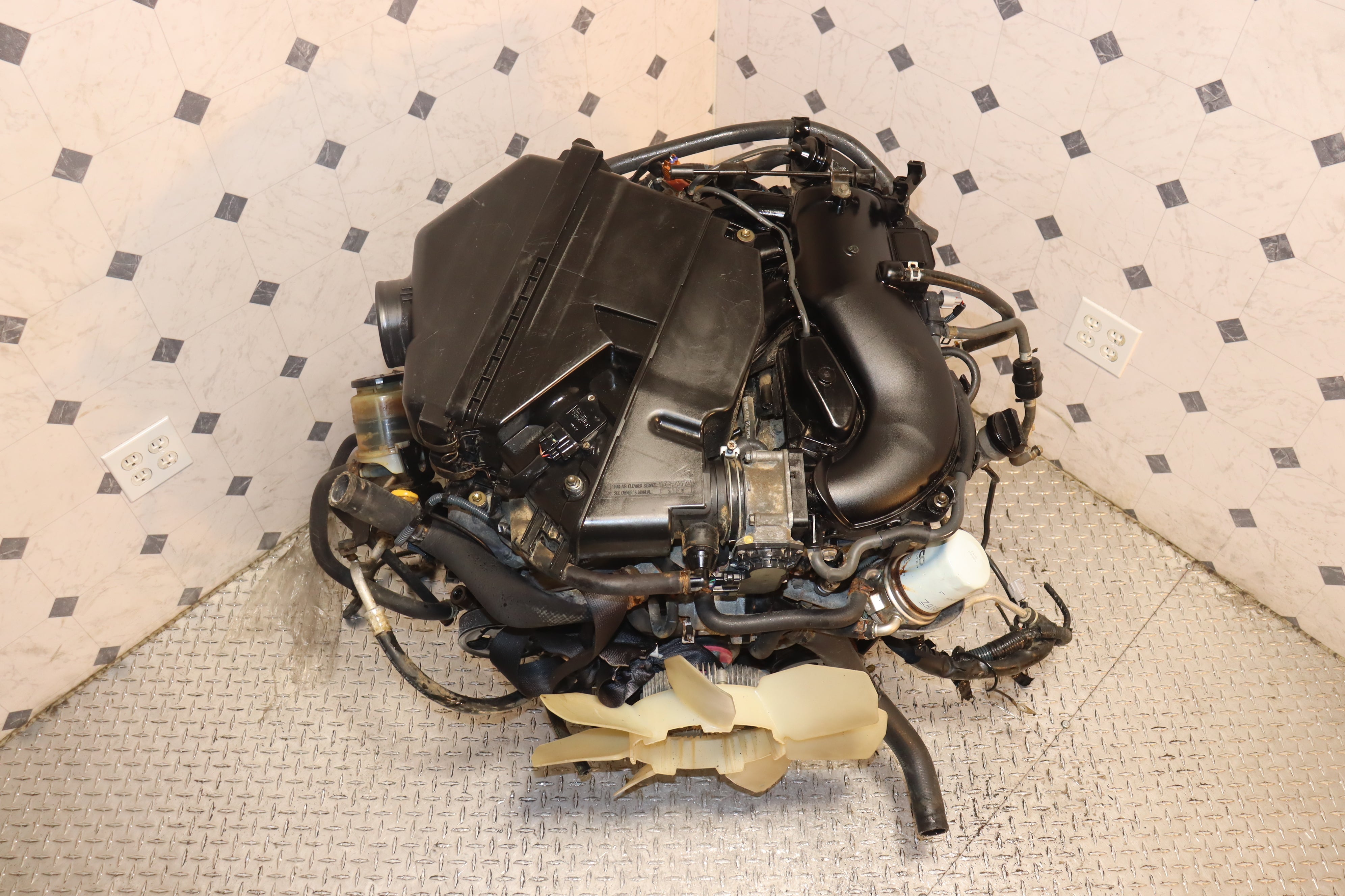 JDM 1GR-FE 4.0L Engine for 05-15 Toyota Tacoma, 05-10 Tundra, 07-09 FJ Cruiser & 02-09 4Runner - High Performance Replacement Engine for Off-Roading & Daily Driving