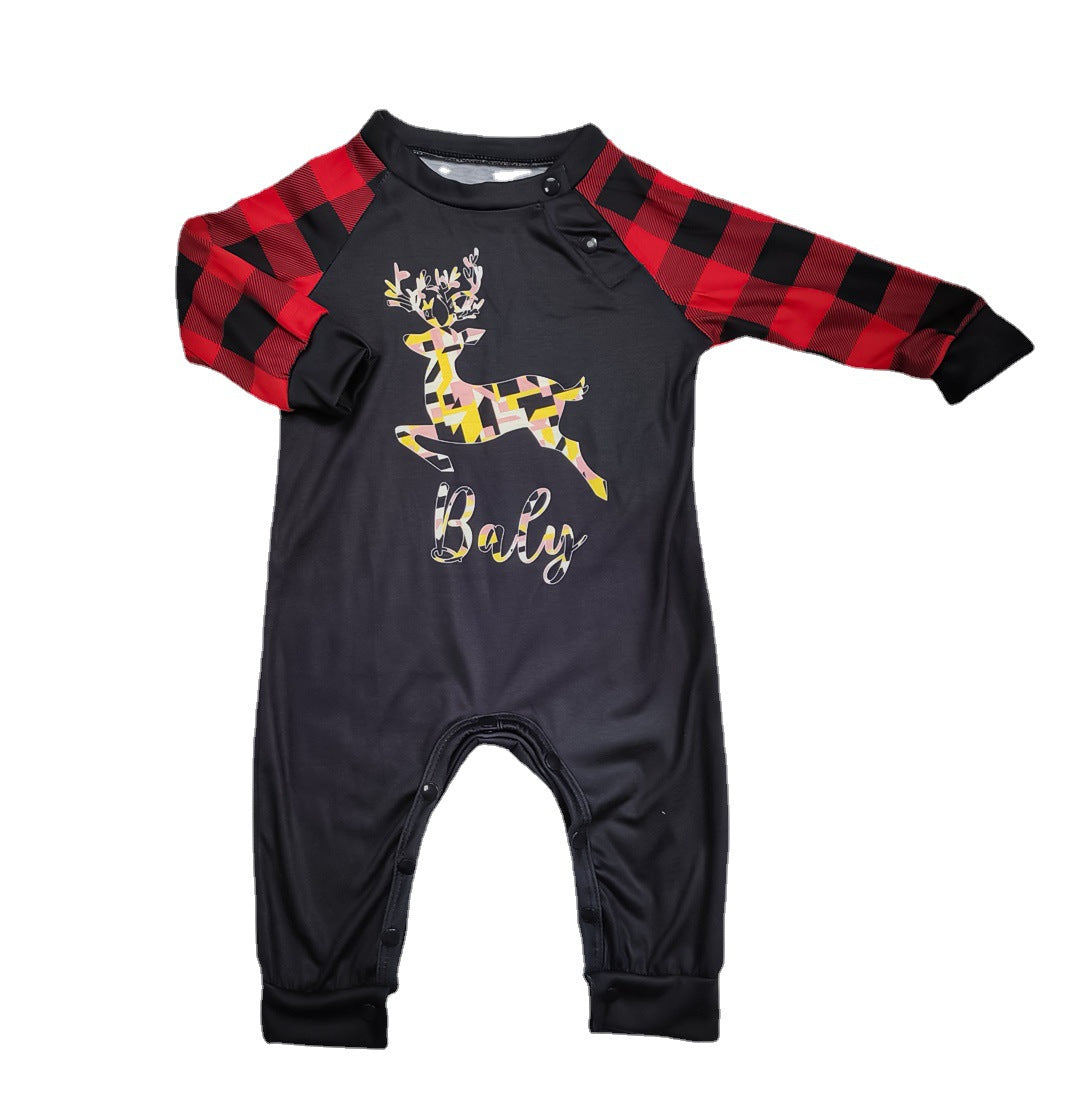 Deer Printed Halloween Pajamas Set for Women - Cozy Fleece Sleepwear with Cute Deer Design - Perfect for Halloween Parties, Sleepovers, and Festive Home Comfort