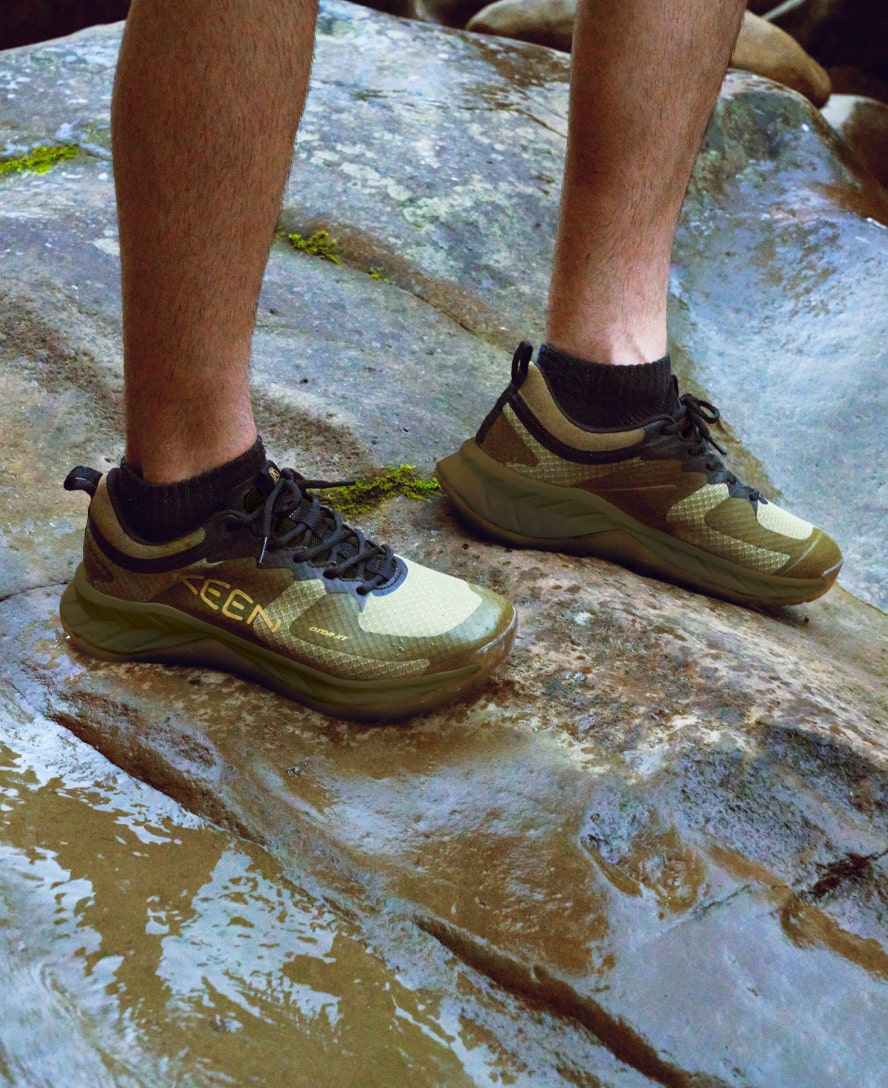 Men's Versacore Waterproof Hiking Shoes - Lightweight & Durable Outdoor Footwear for Trail Running & Camping (Brindle/Gold Flame) - Perfect for Hiking, Travel & Wet Weather Adventures